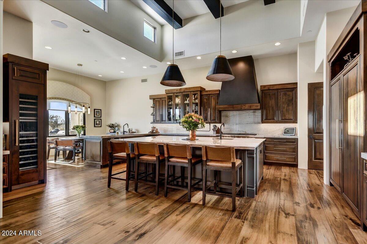 WHISPER ROCK - Residential