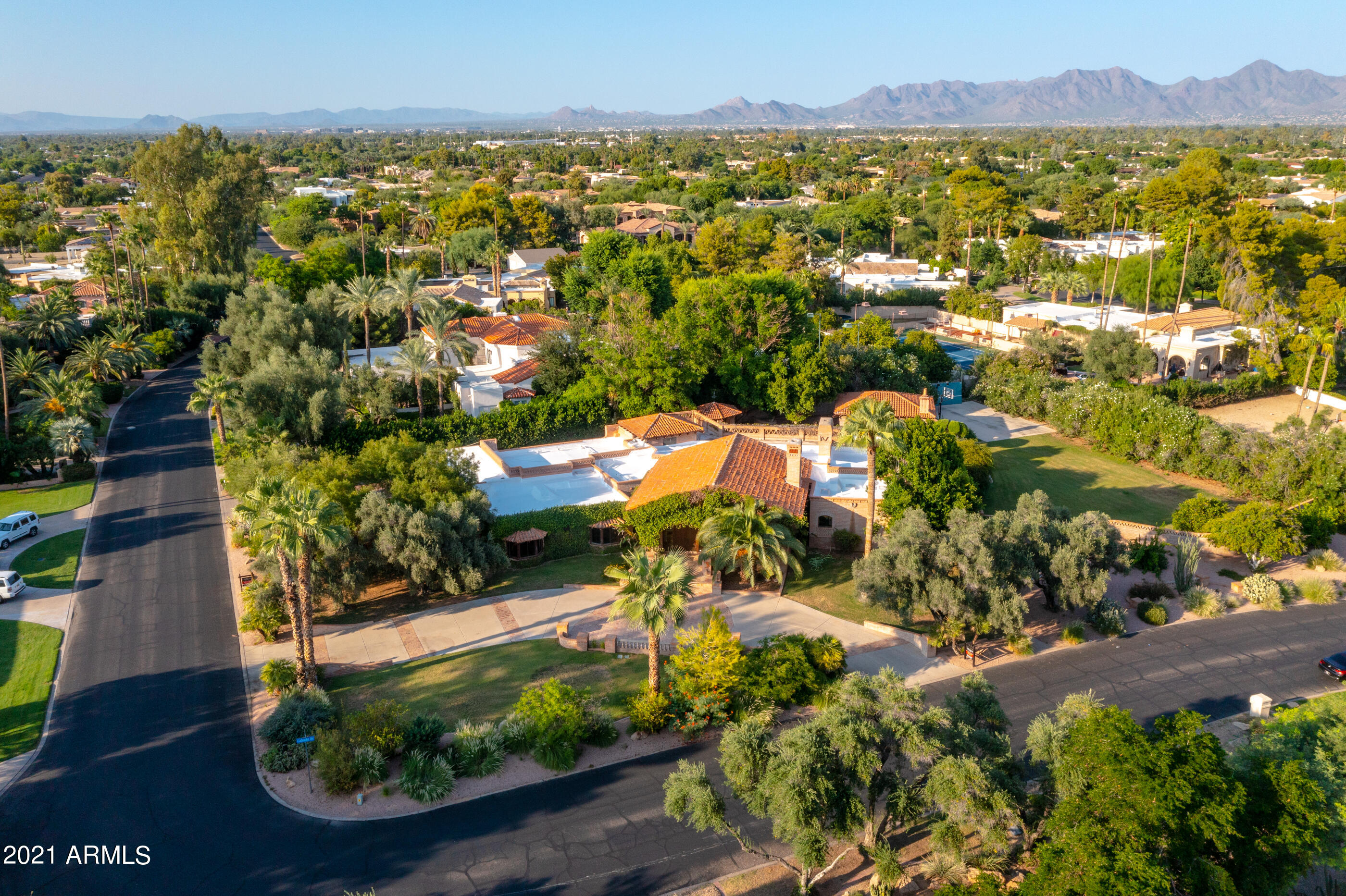 CAMELBACK COUNTRY CLUB ESTATES 6 - Residential