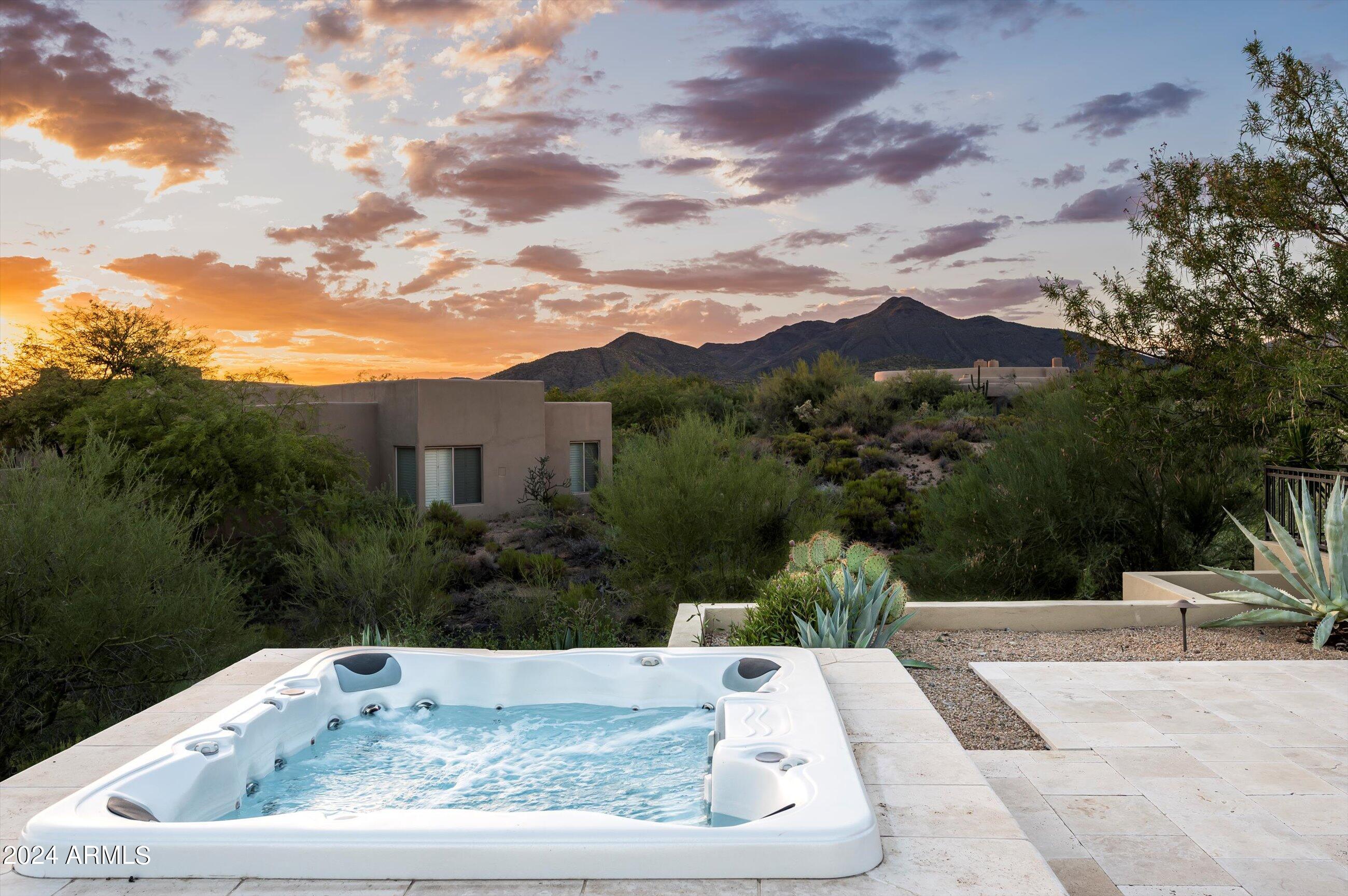 DESERT MOUNTAIN - Residential