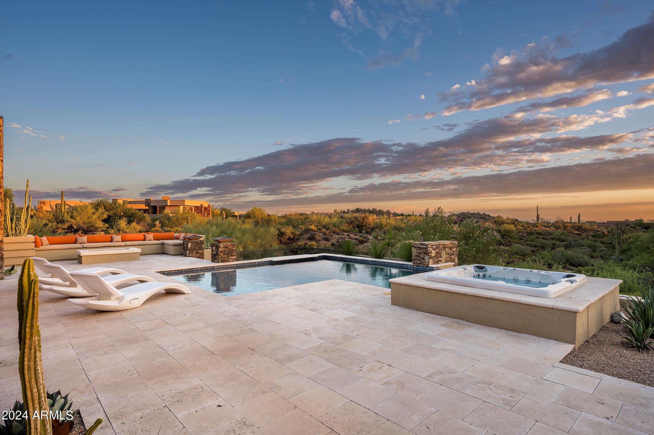 DESERT MOUNTAIN - Residential