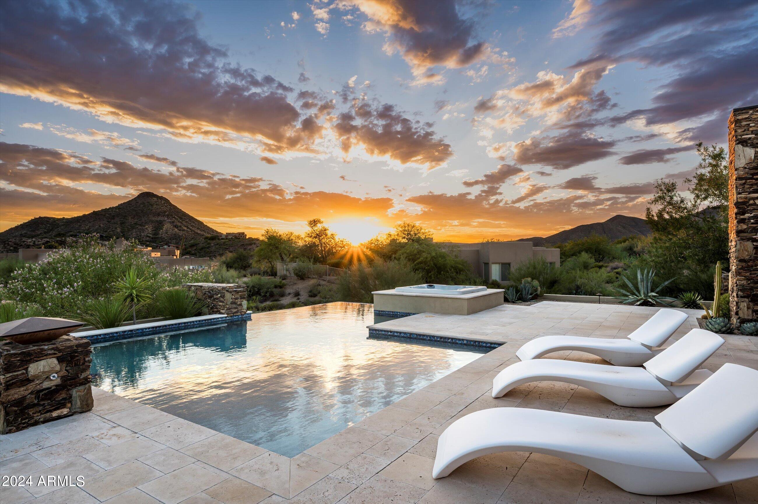 DESERT MOUNTAIN - Residential