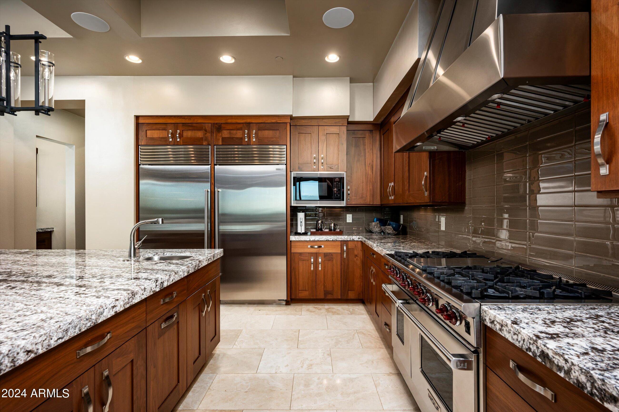 DESERT MOUNTAIN - Residential