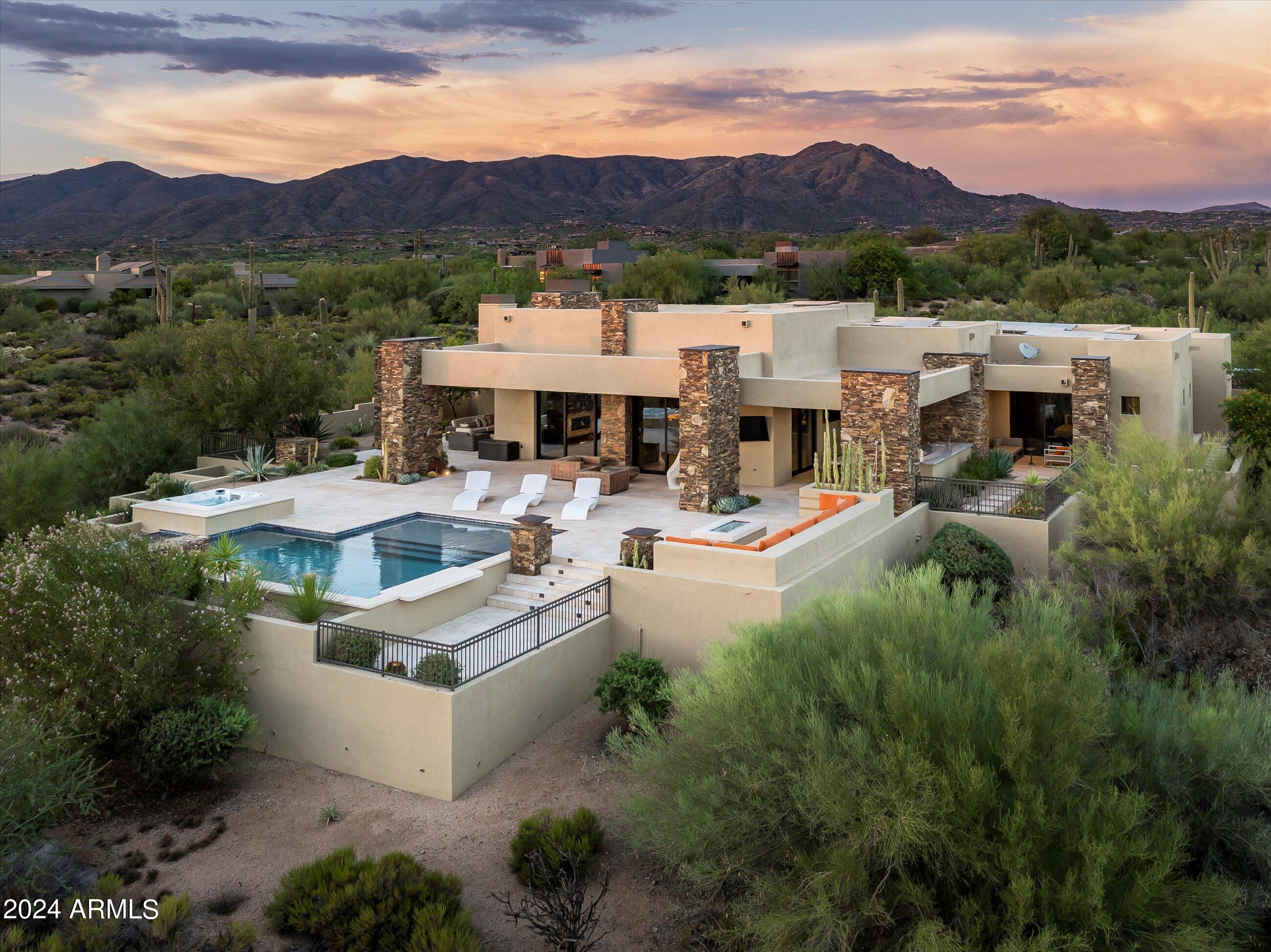 DESERT MOUNTAIN - Residential