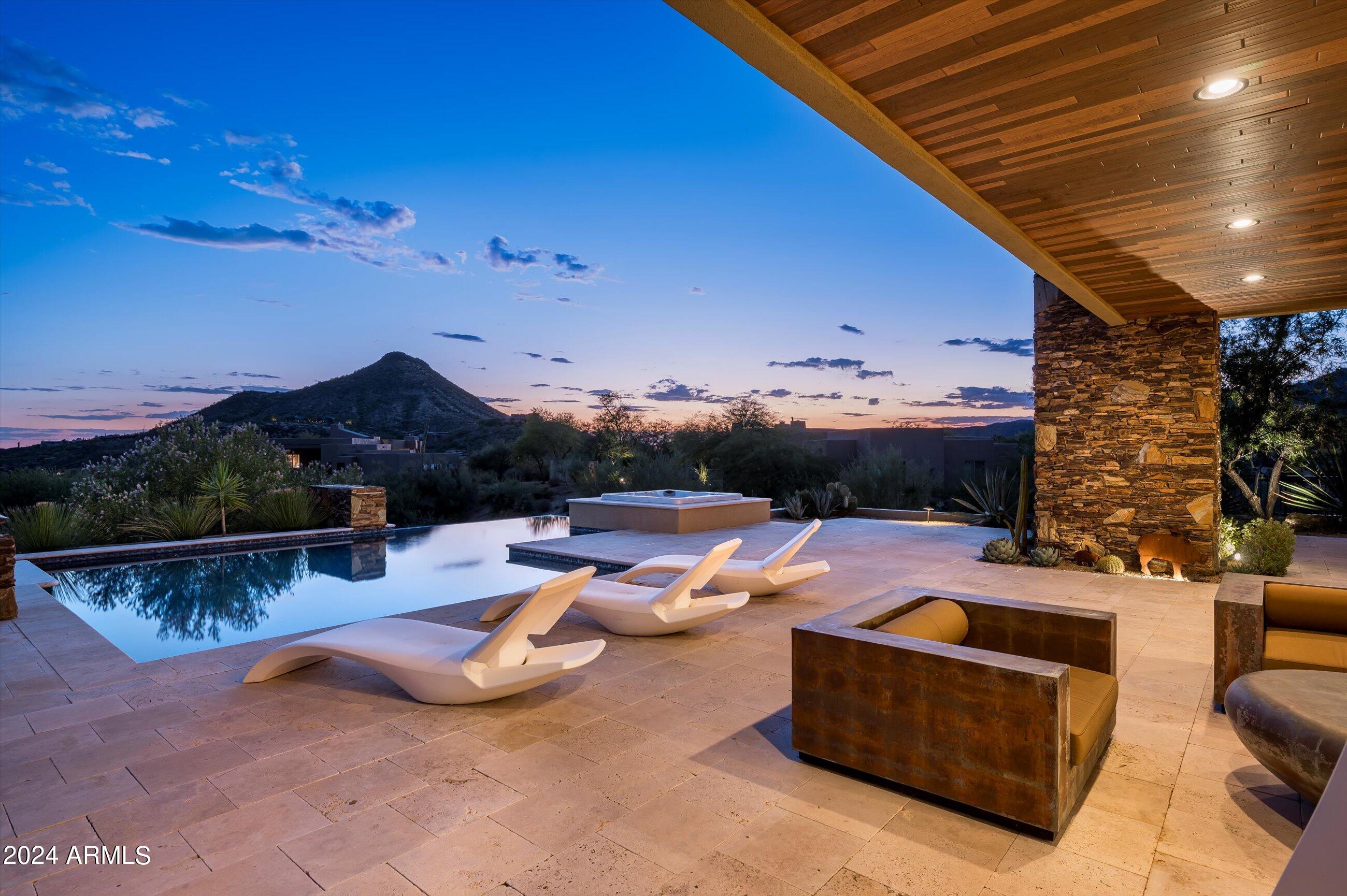 DESERT MOUNTAIN - Residential