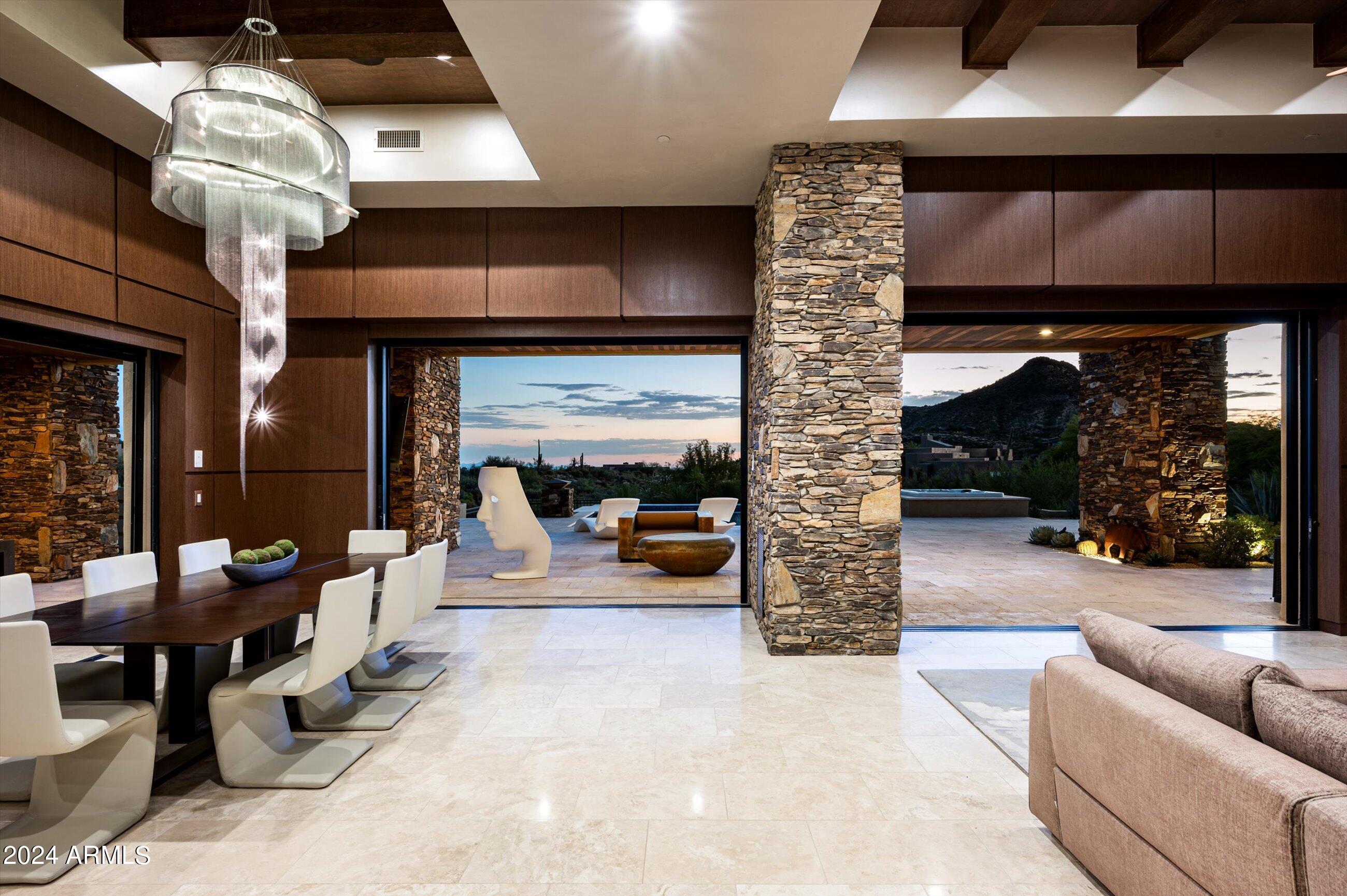 DESERT MOUNTAIN - Residential