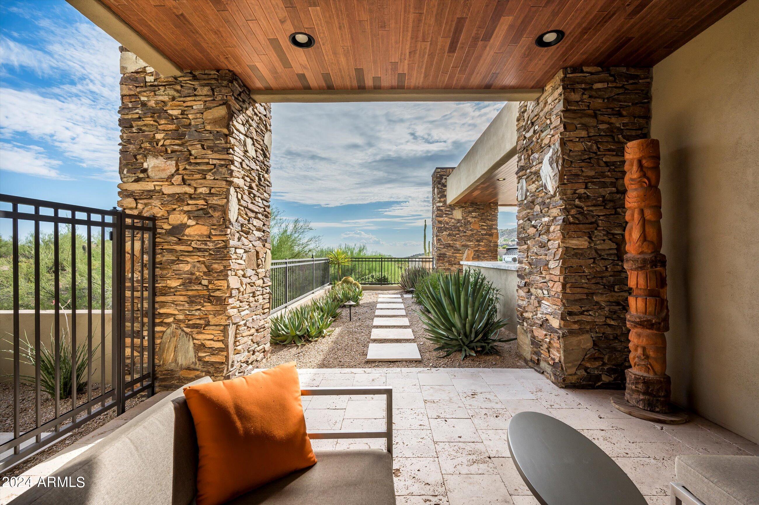 DESERT MOUNTAIN - Residential