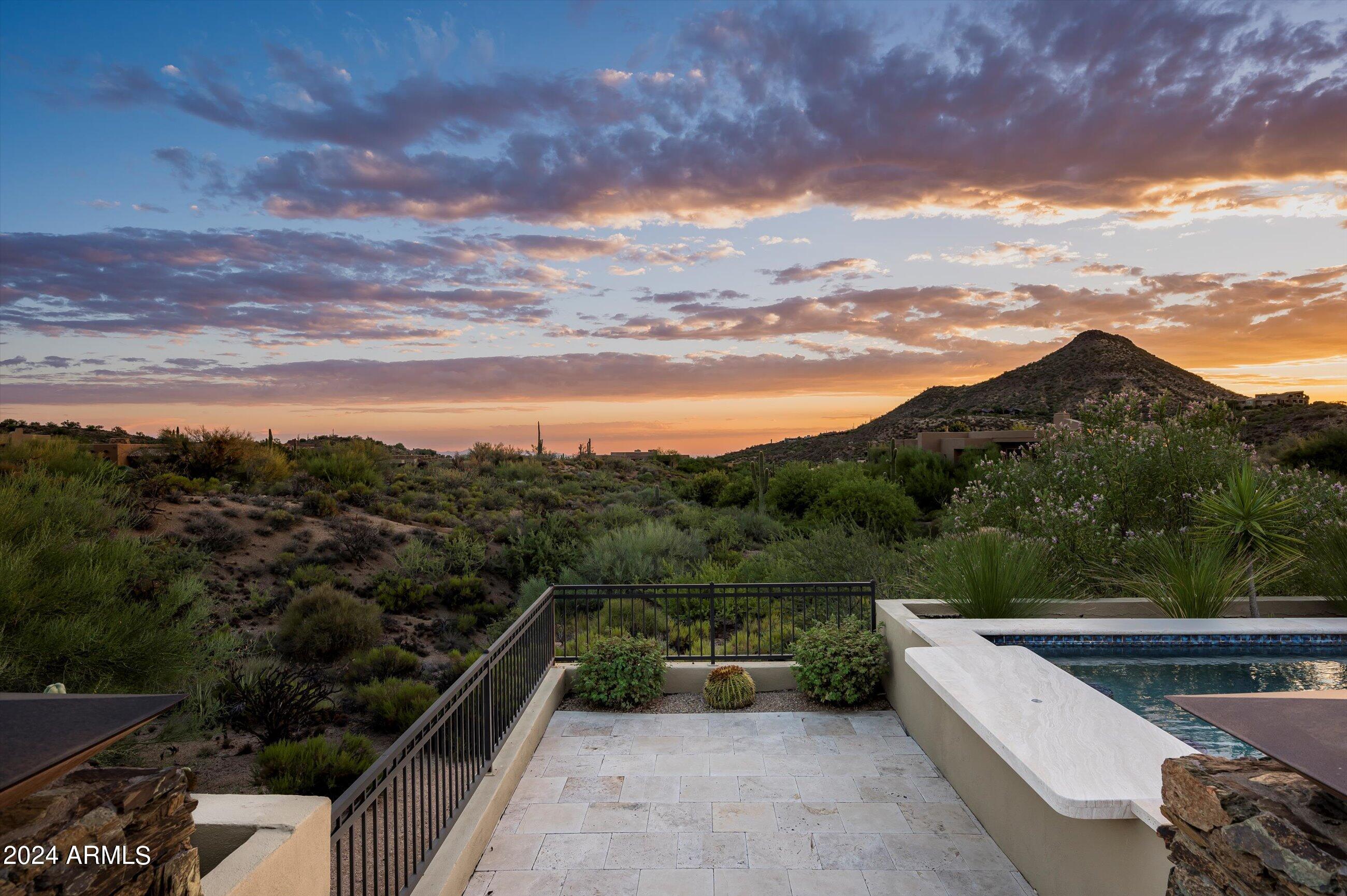 DESERT MOUNTAIN - Residential