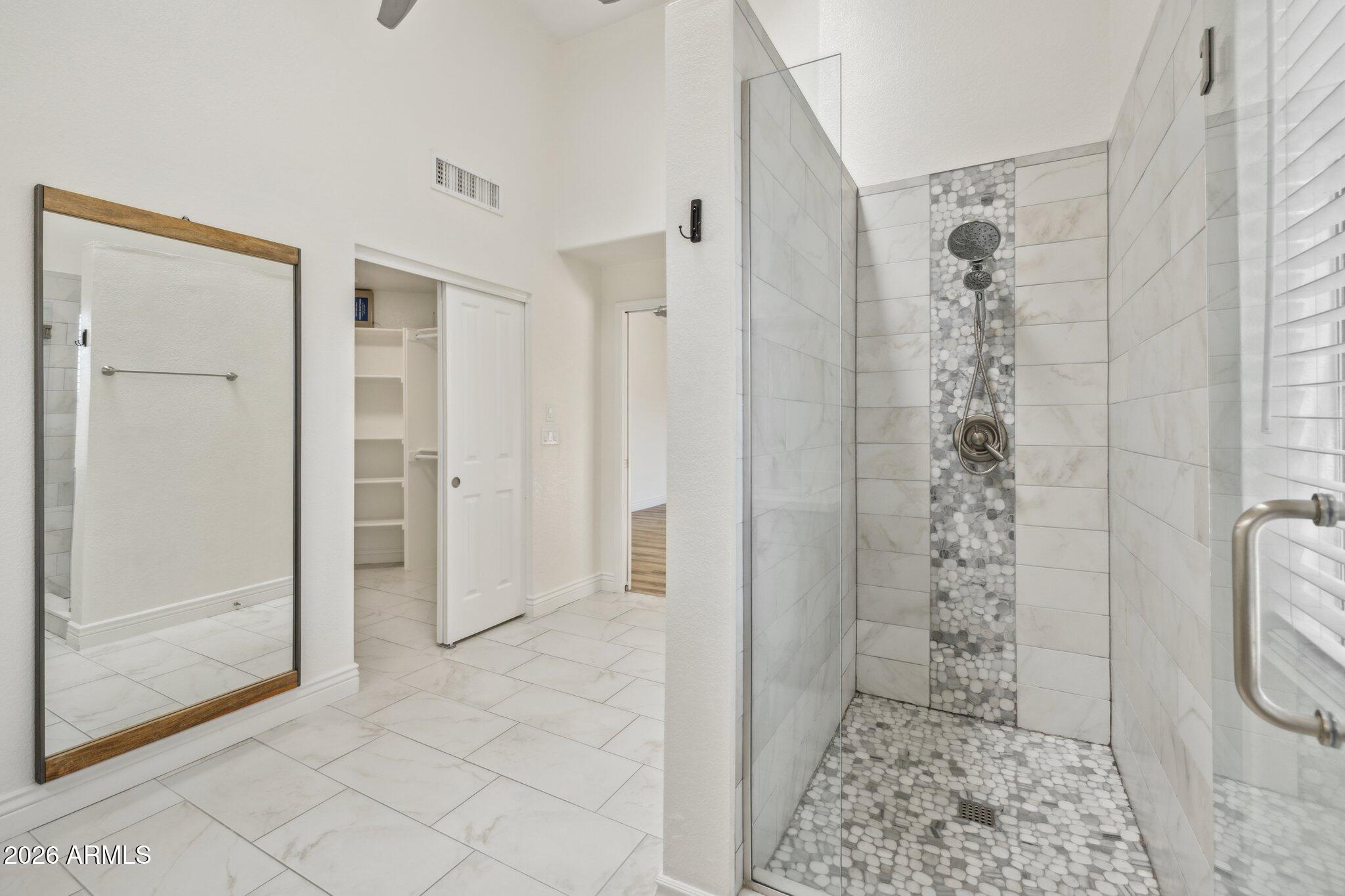 SCOTTSDALE SQUARE - Residential
