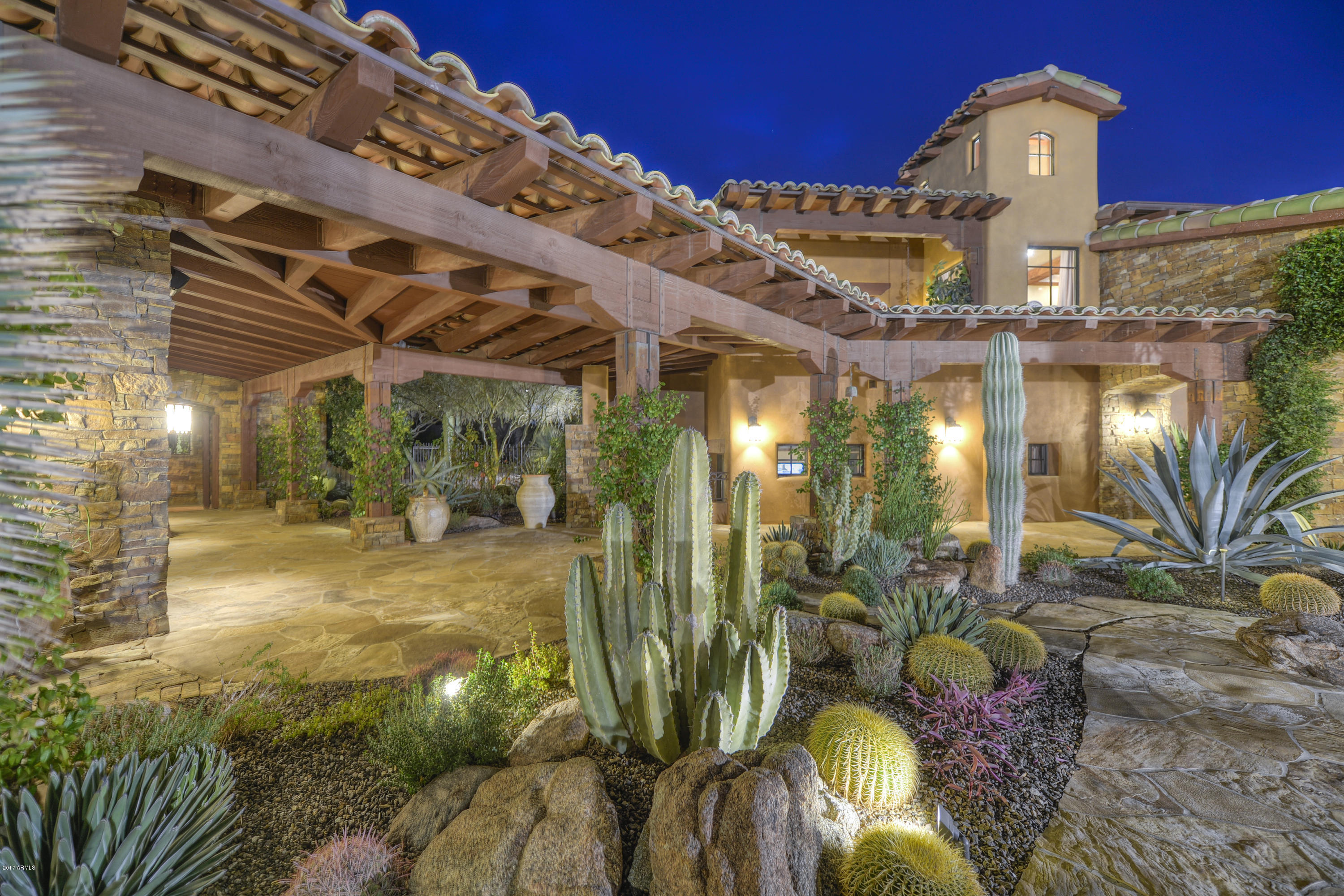 Whisper Rock - Residential