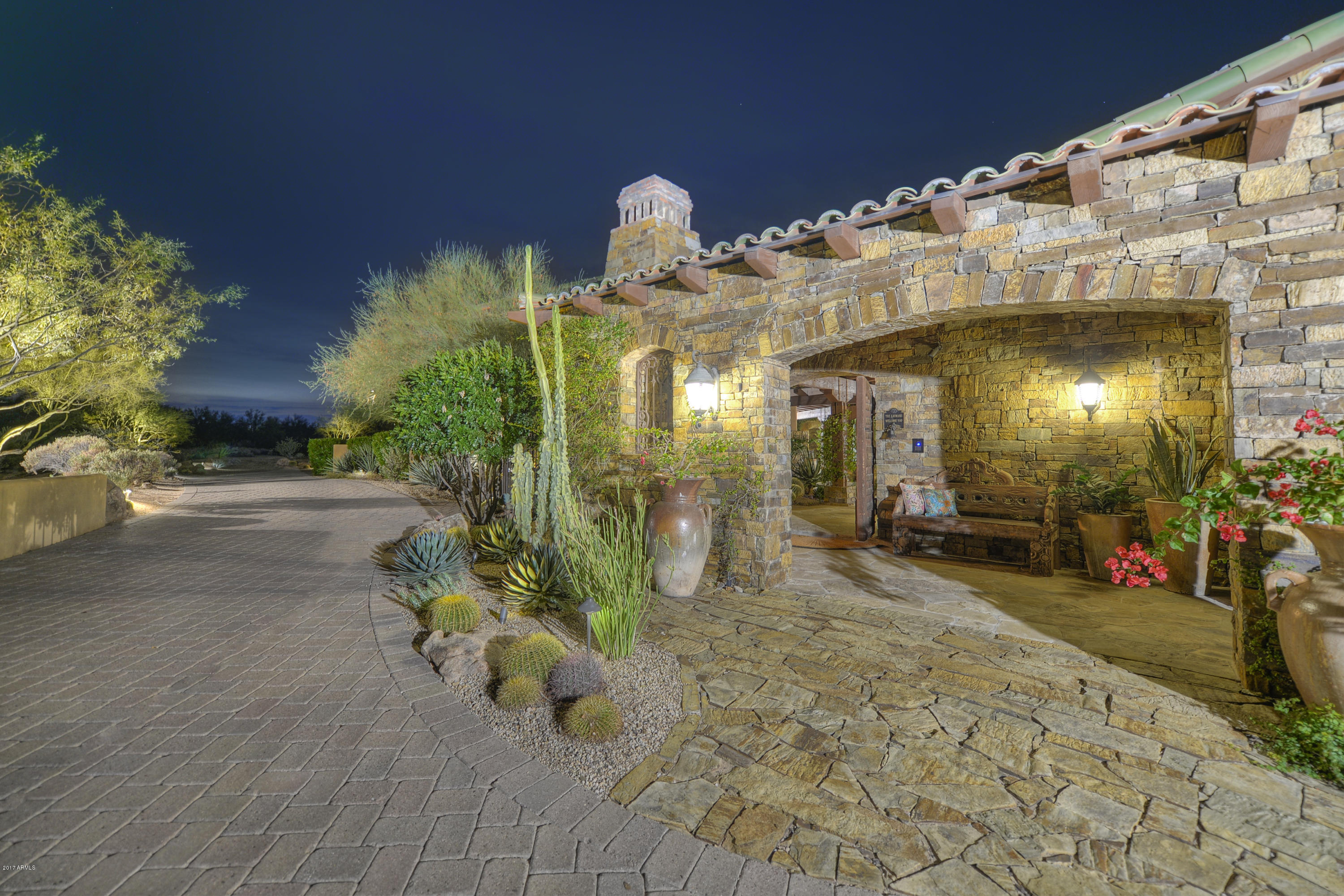 Whisper Rock - Residential