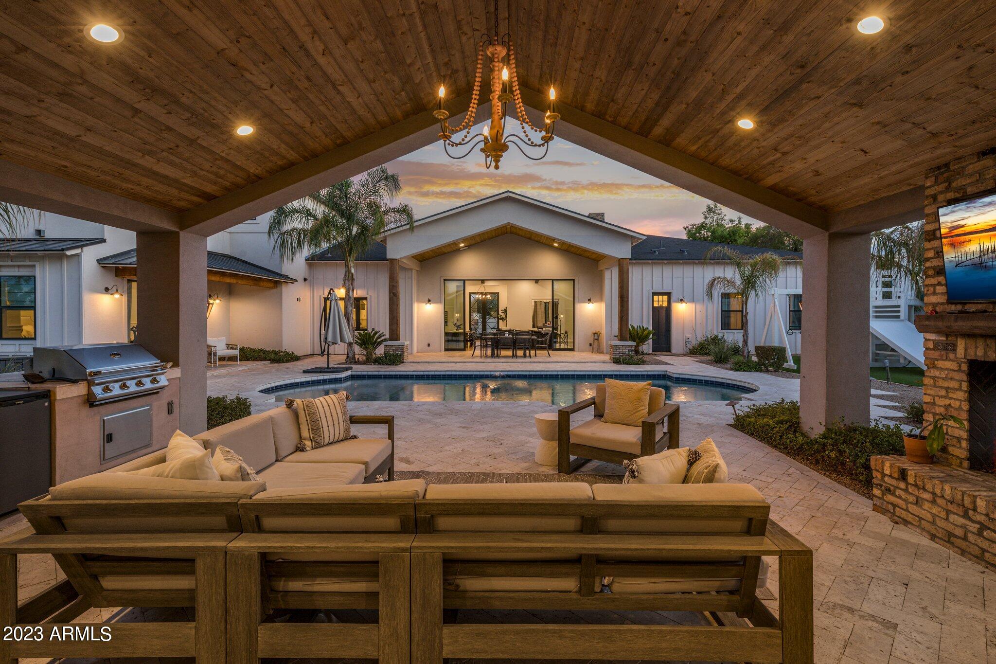 SWEETWATER STREET EAST - Residential
