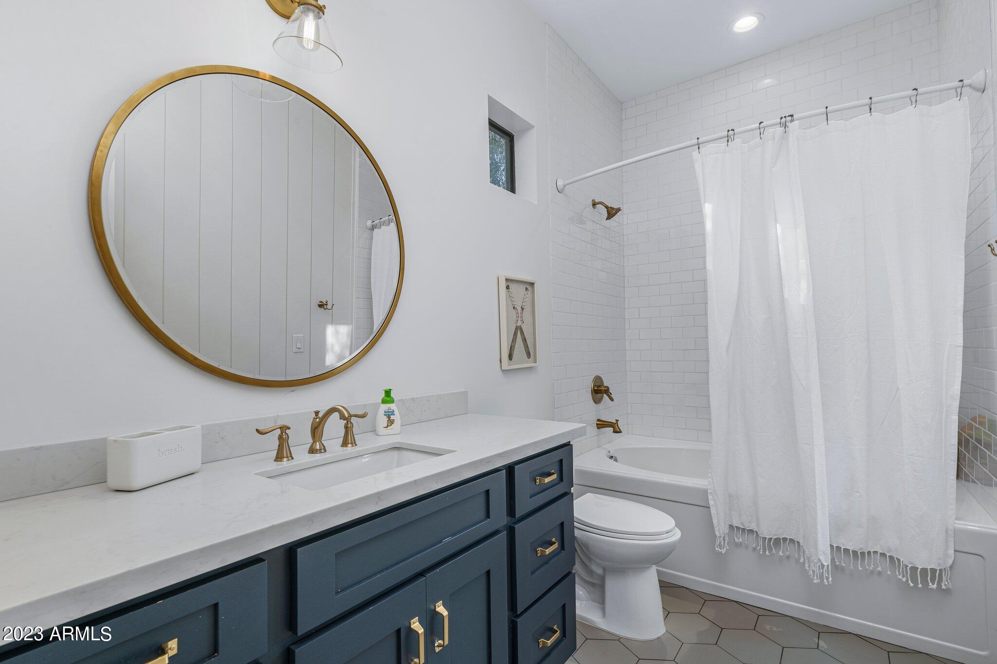 SWEETWATER STREET EAST - Residential
