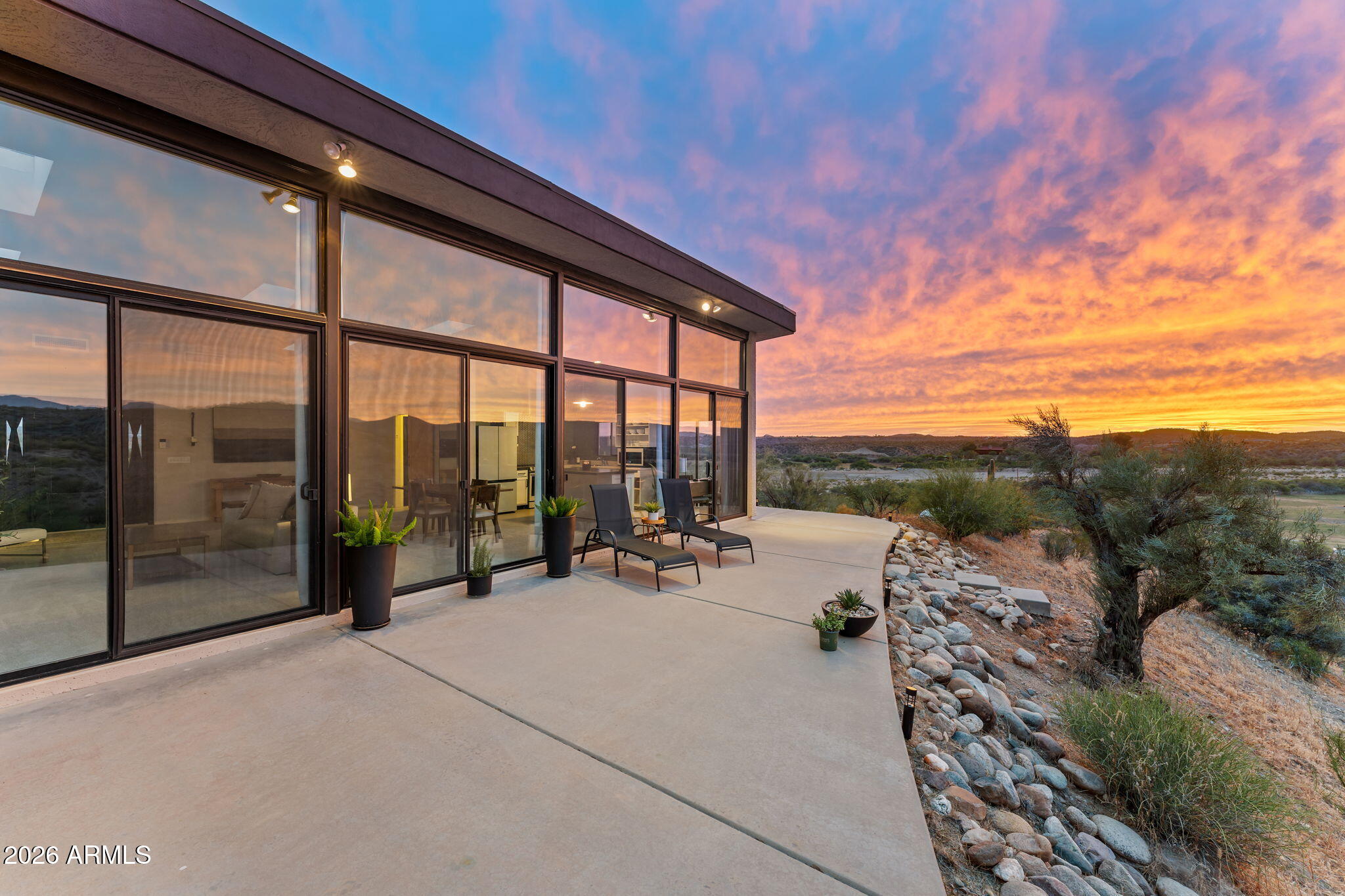 Hilltop Penthouse - Residential