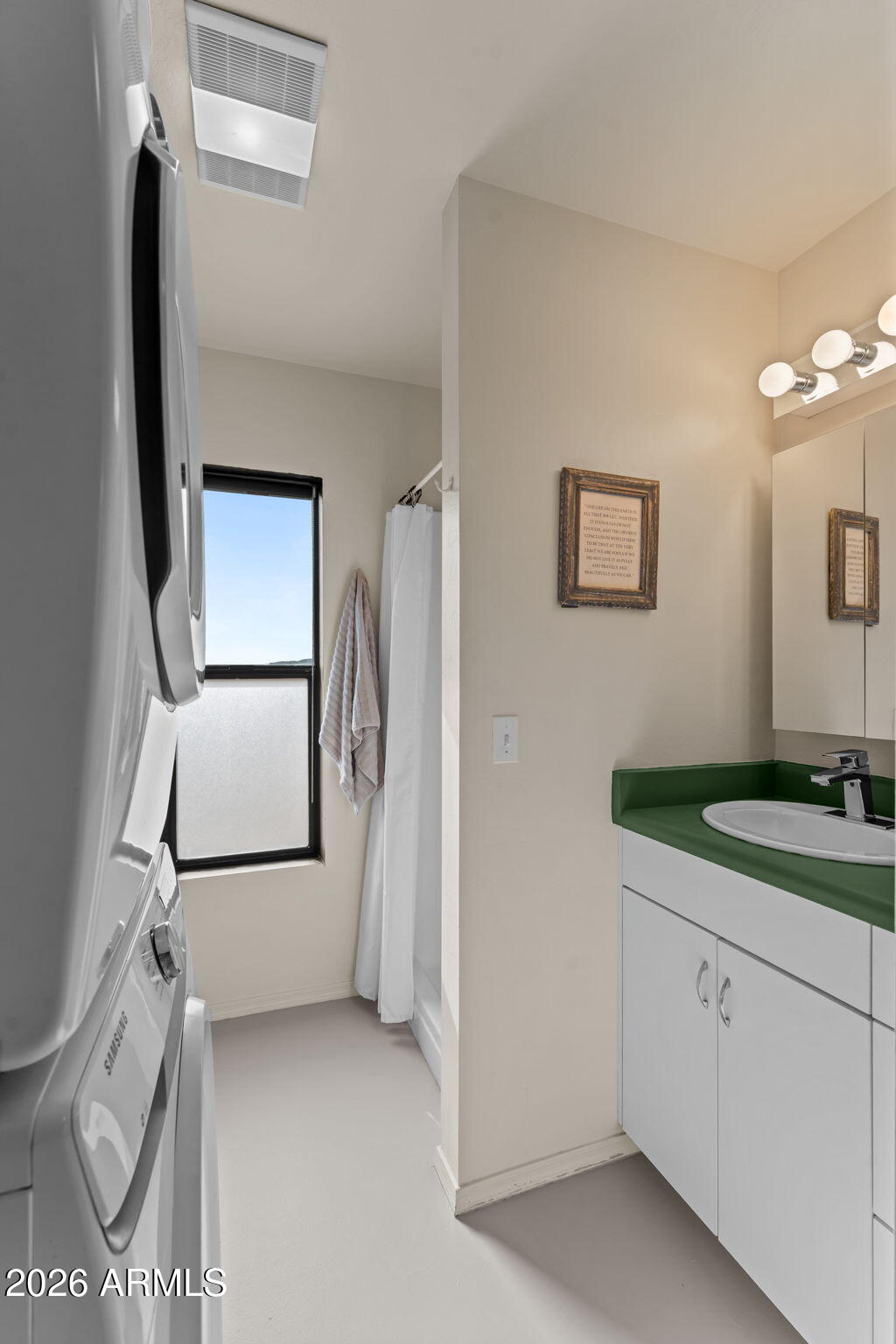 Hilltop Penthouse - Residential