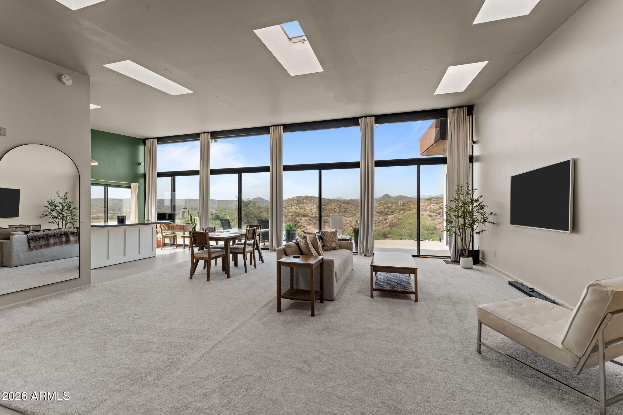 Hilltop Penthouse - Residential