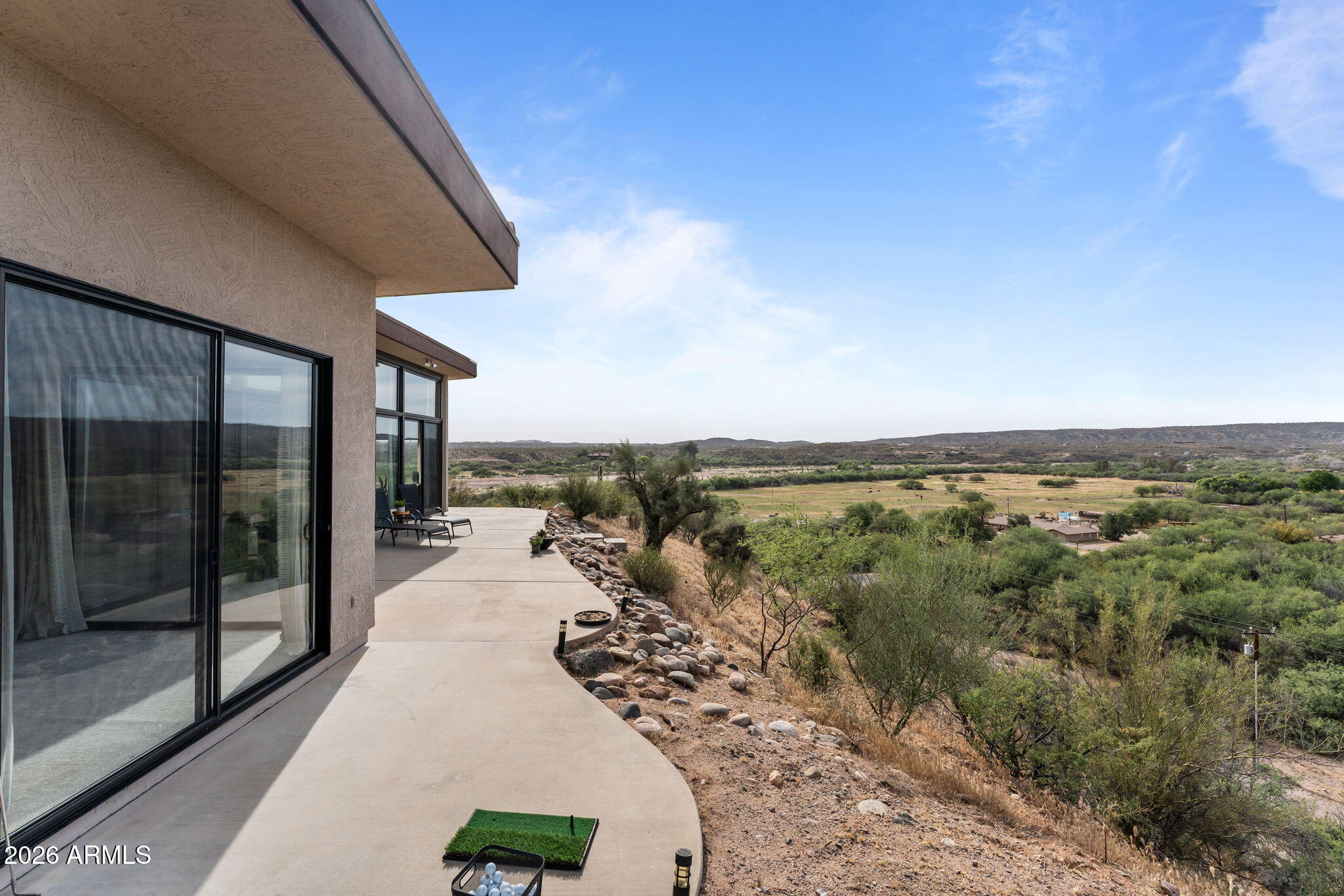 Hilltop Penthouse - Residential