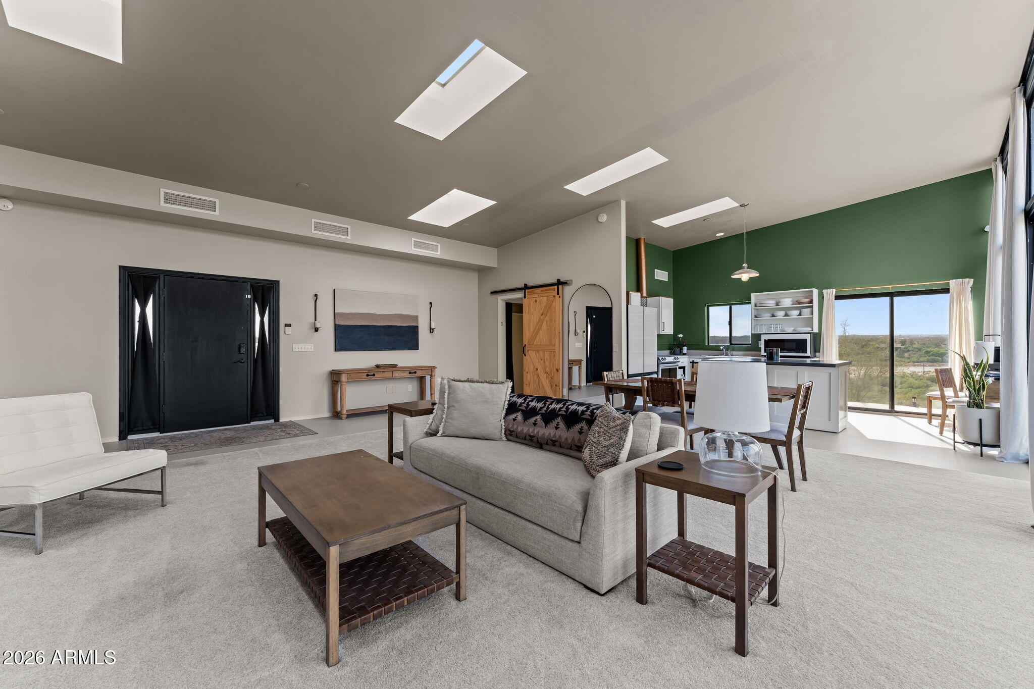 Hilltop Penthouse - Residential