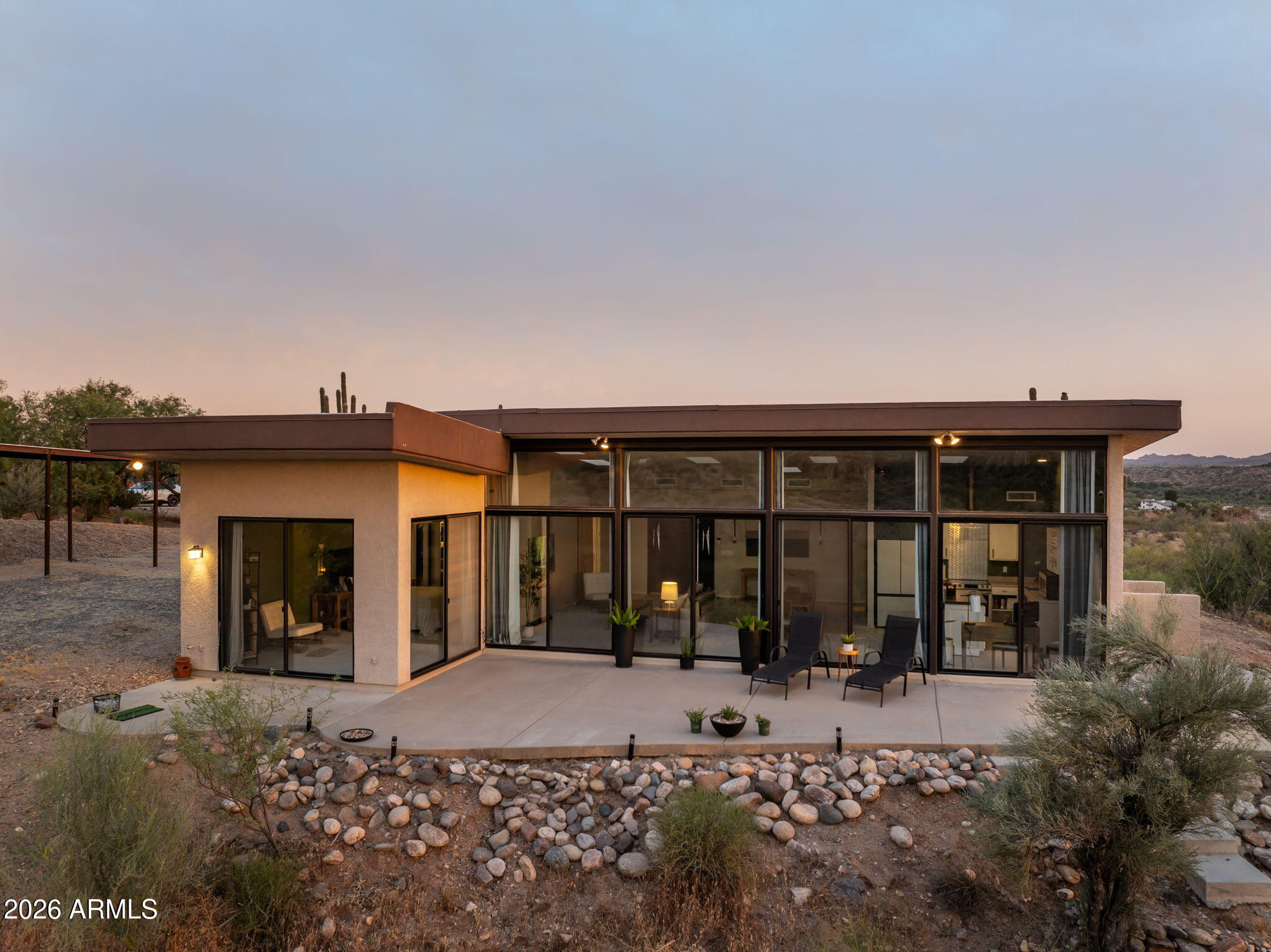 Hilltop Penthouse - Residential