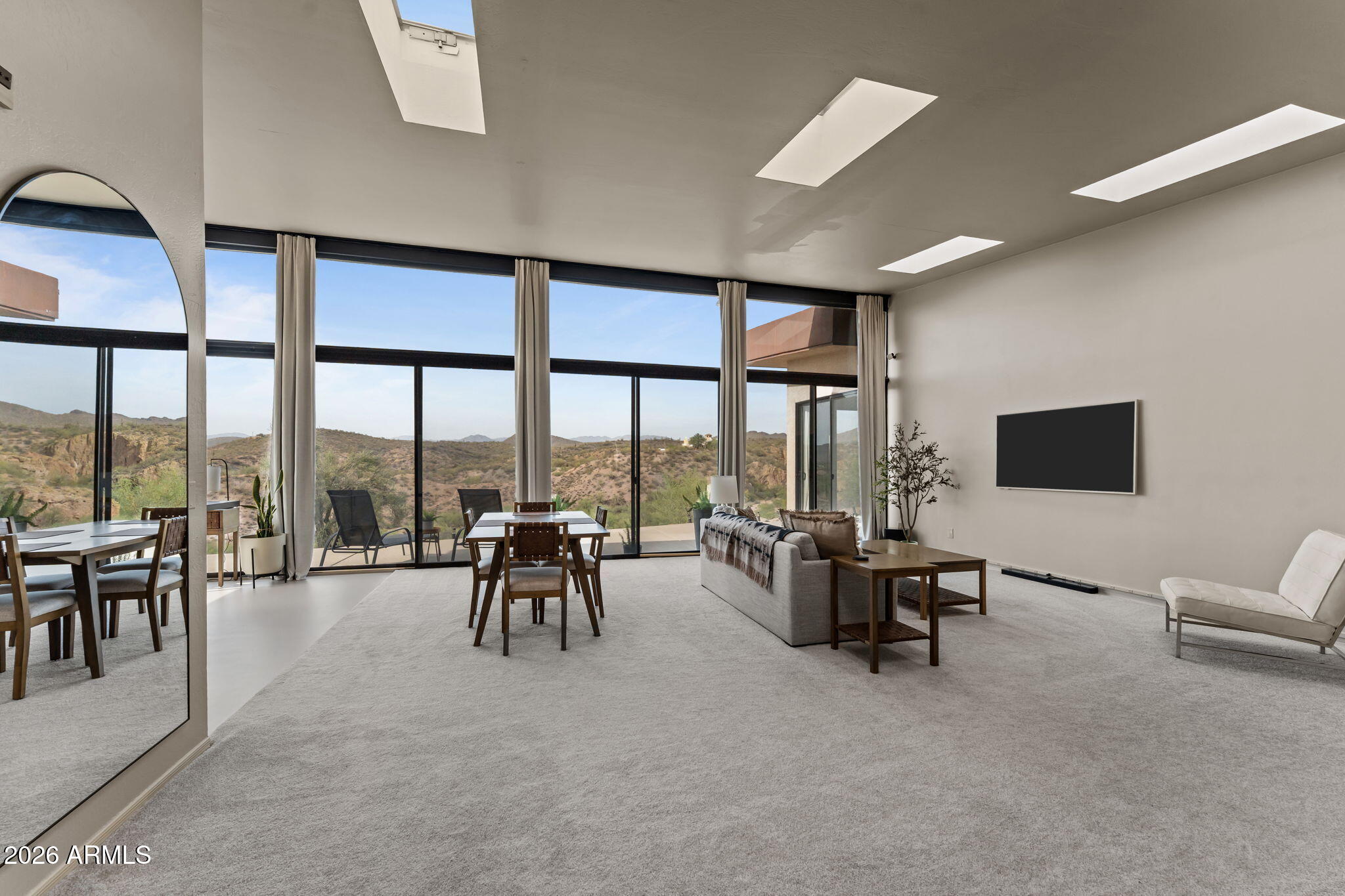 Hilltop Penthouse - Residential