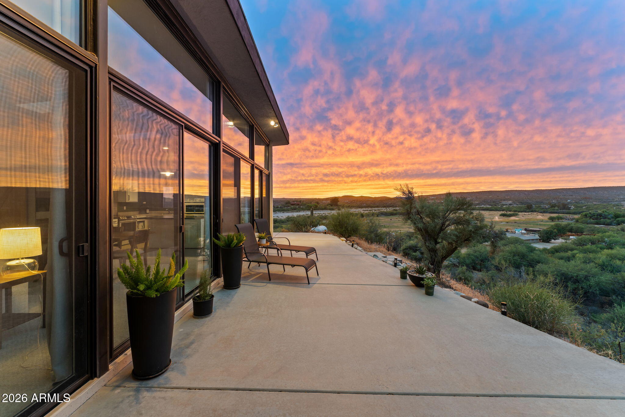 Hilltop Penthouse - Residential