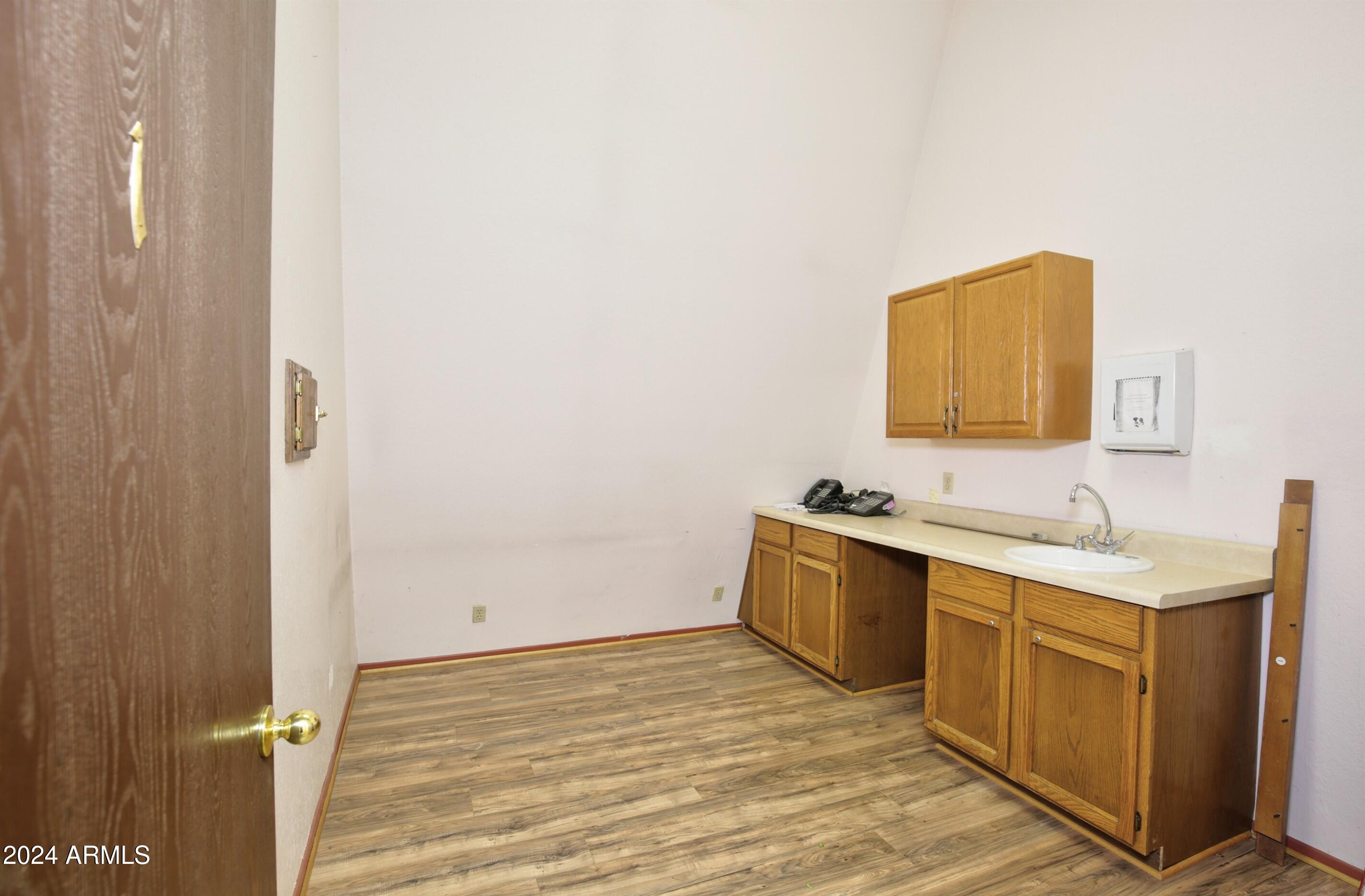 METES AND BOUNDS - Commercial Sale