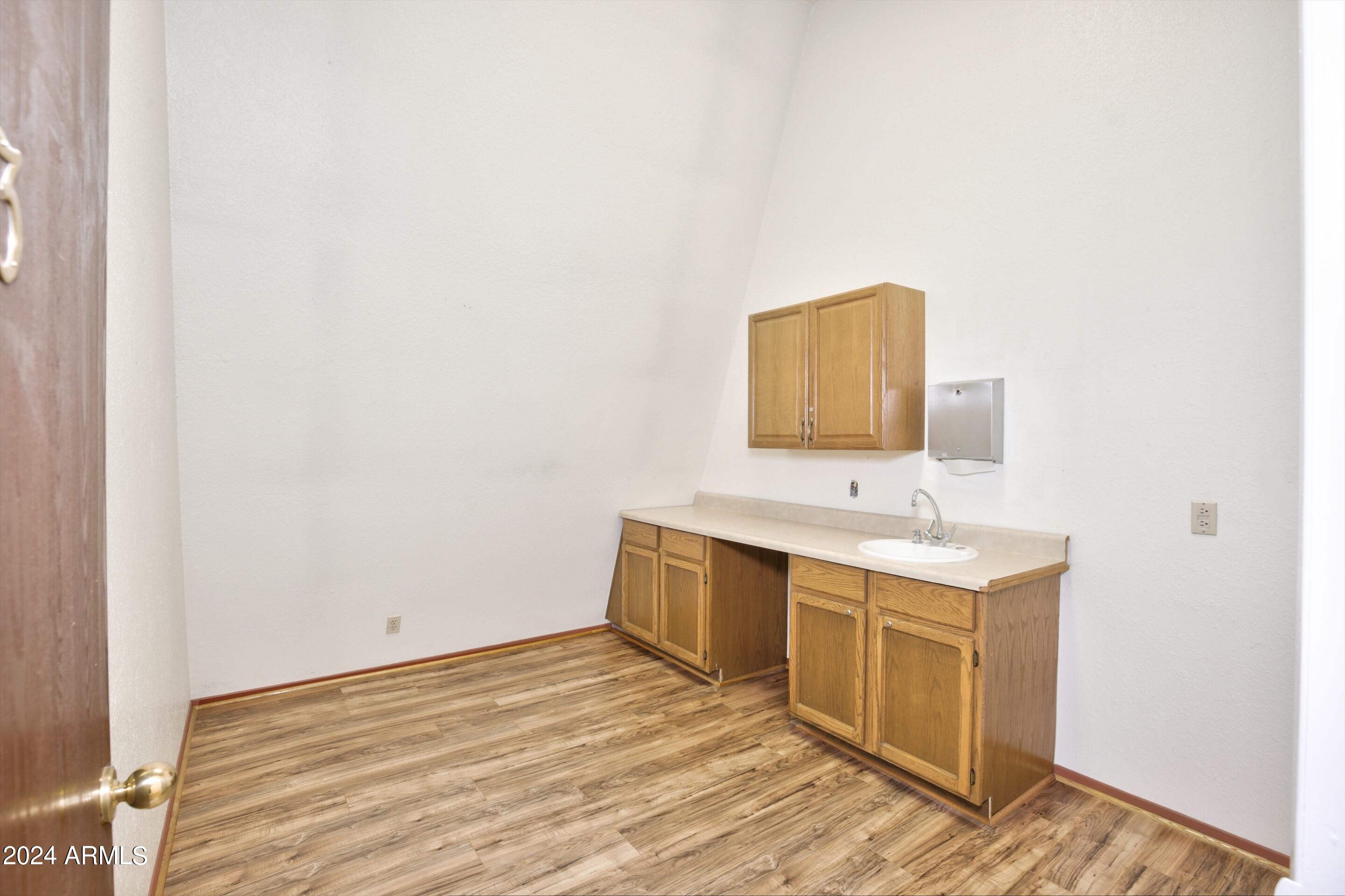 METES AND BOUNDS - Commercial Sale