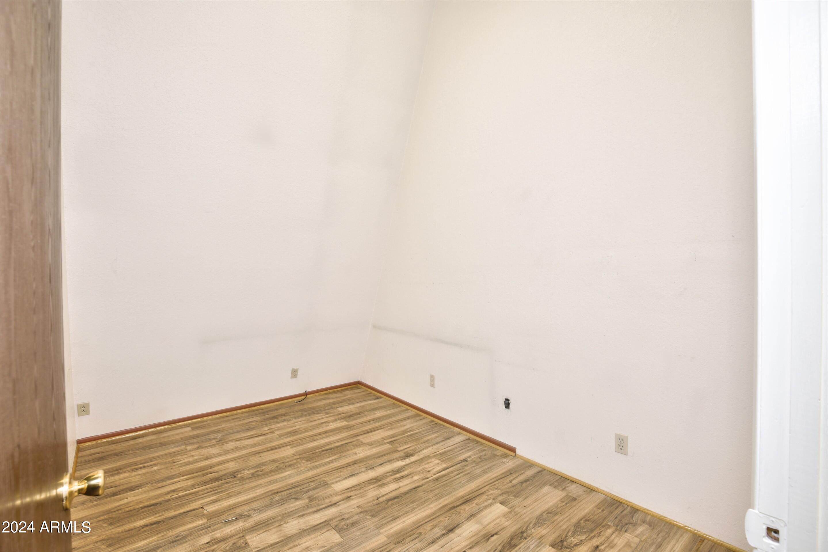 METES AND BOUNDS - Commercial Sale