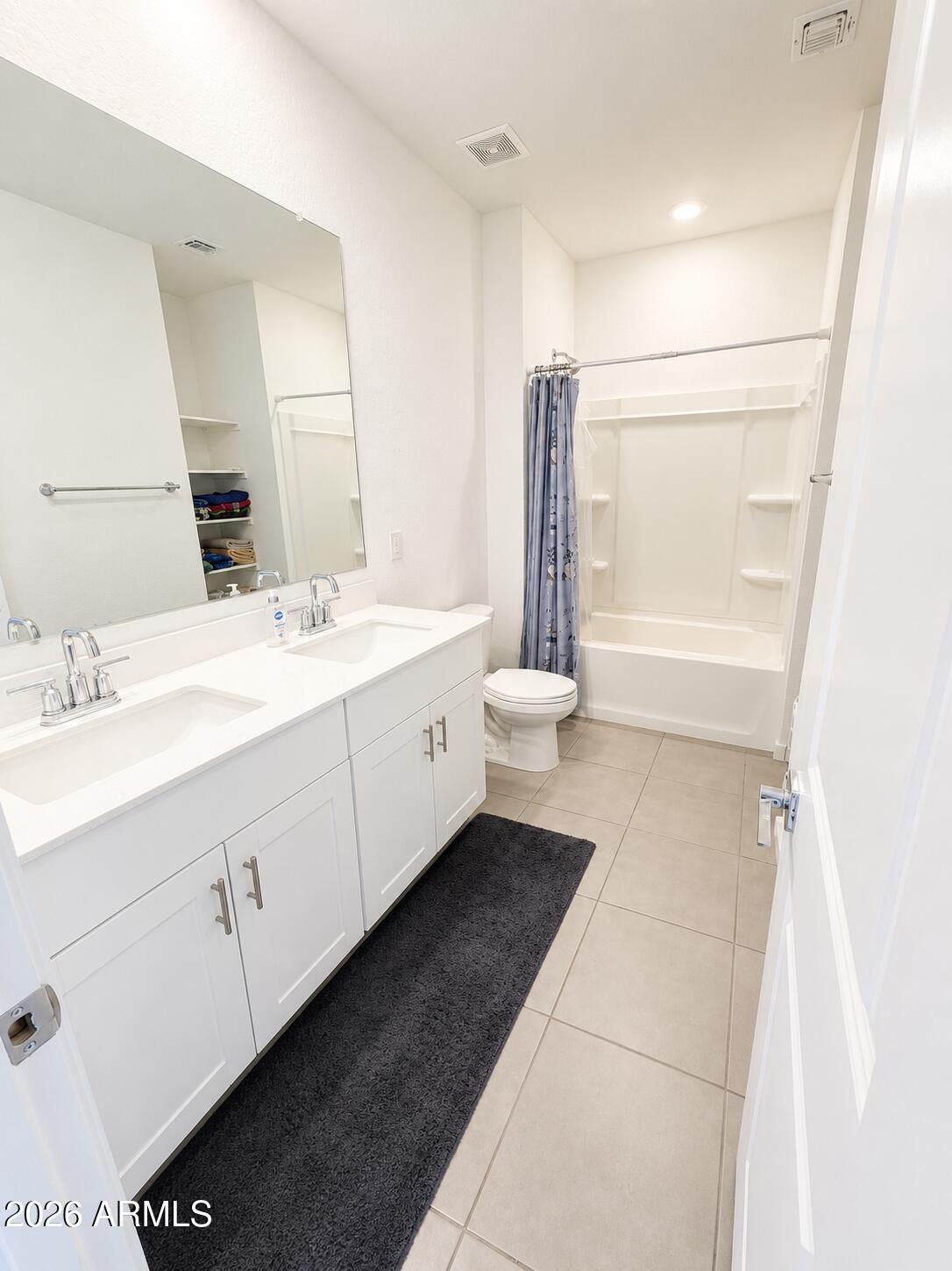 ENCLAVE ON OLIVE - Residential