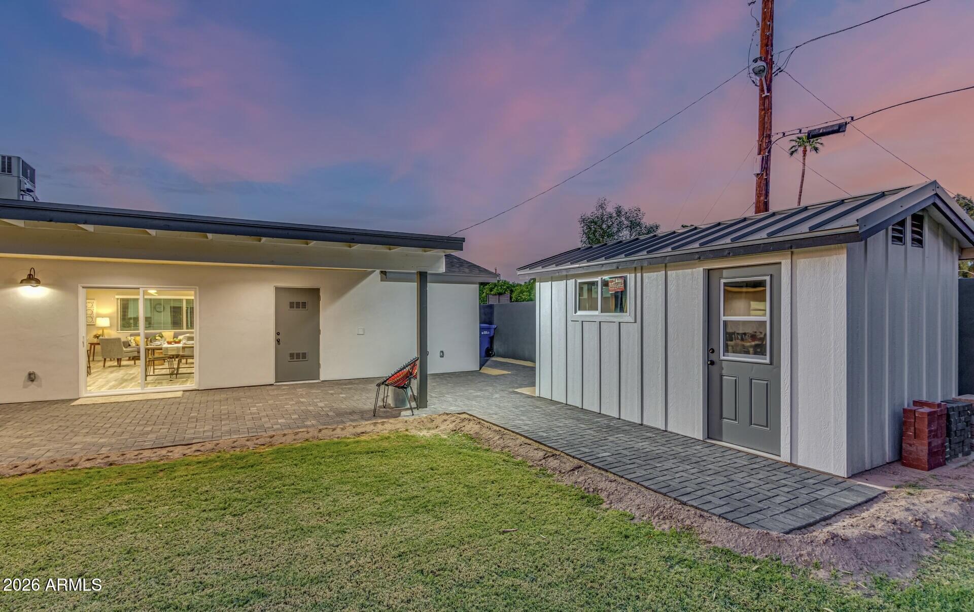 CUSTOM - Residential