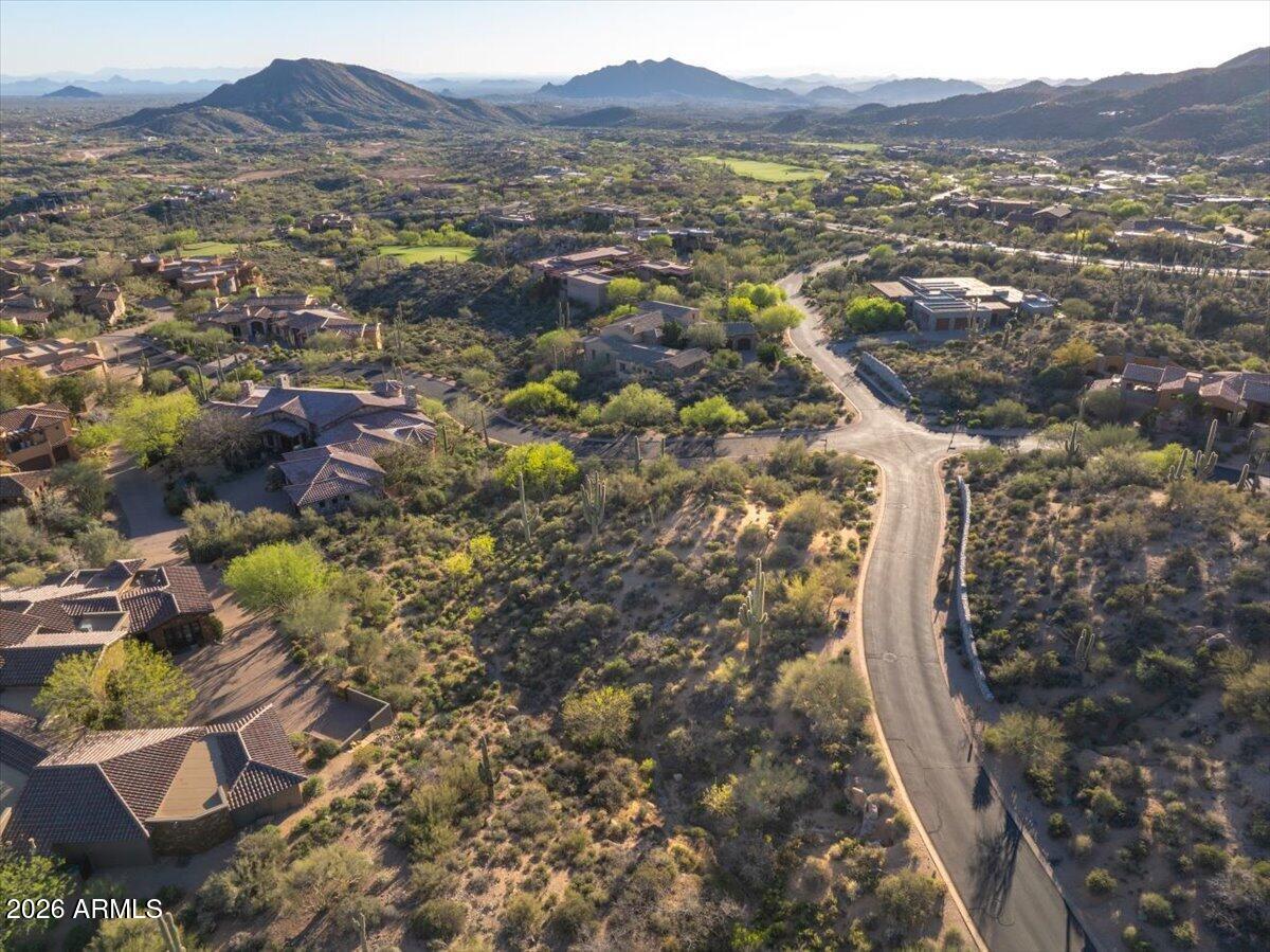 DESERT MOUNTAIN - Land