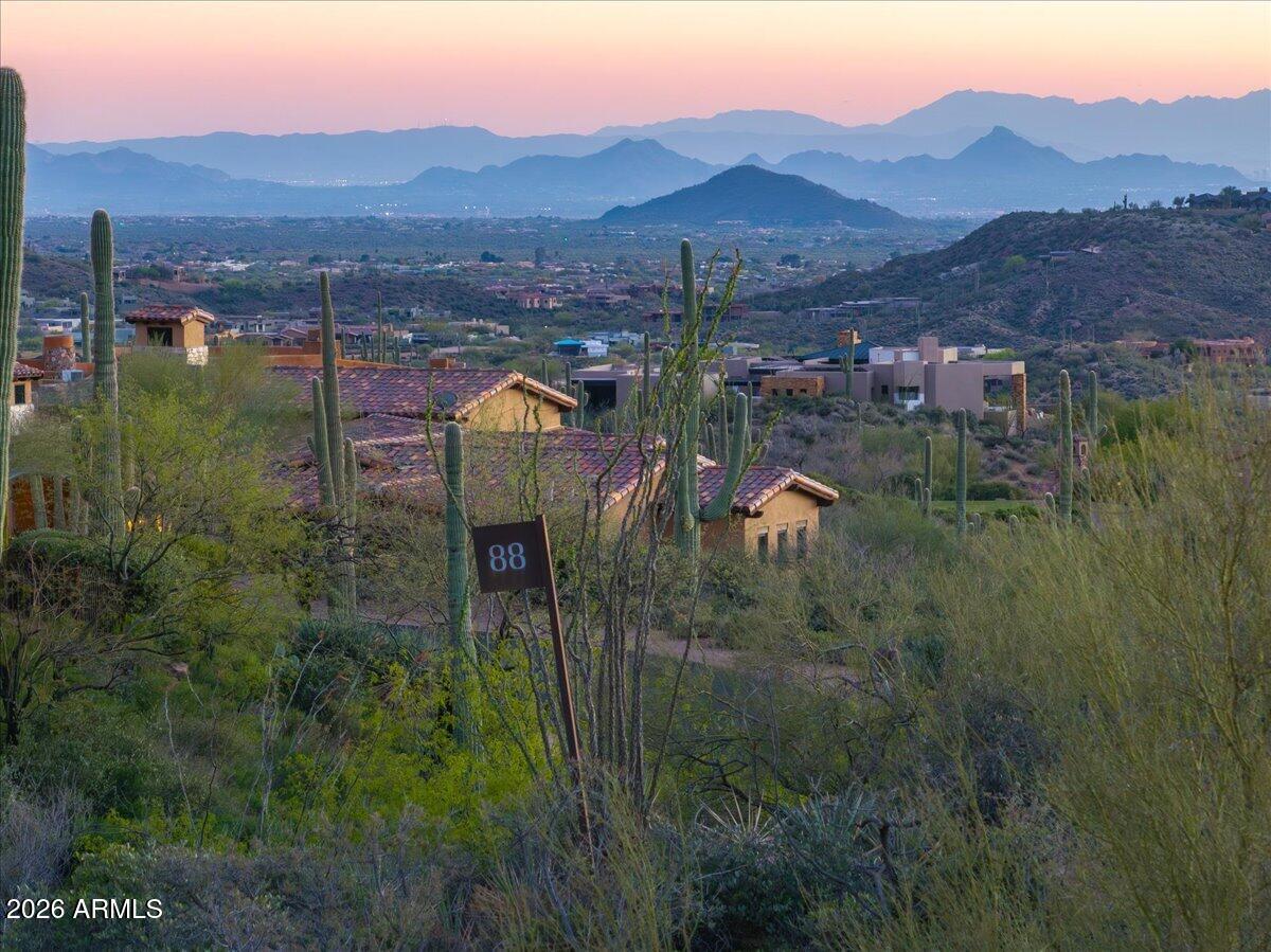 DESERT MOUNTAIN - Land