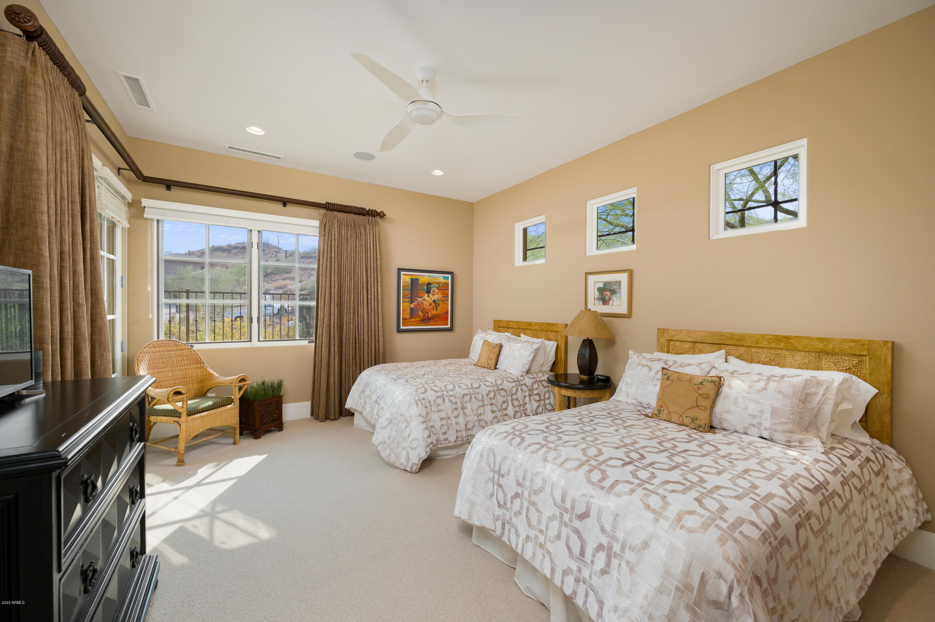 PARADISE RESERVE - Residential