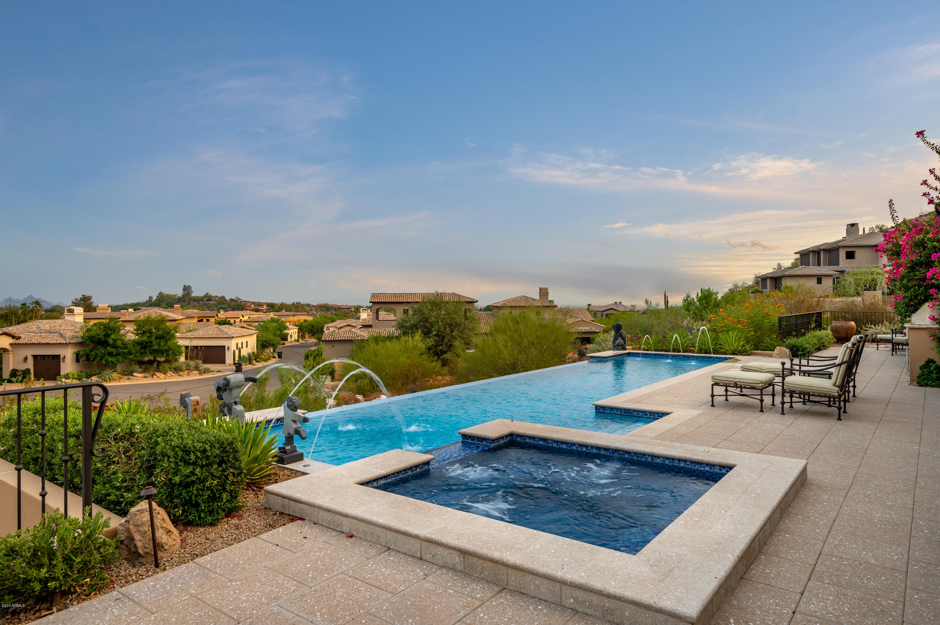PARADISE RESERVE - Residential