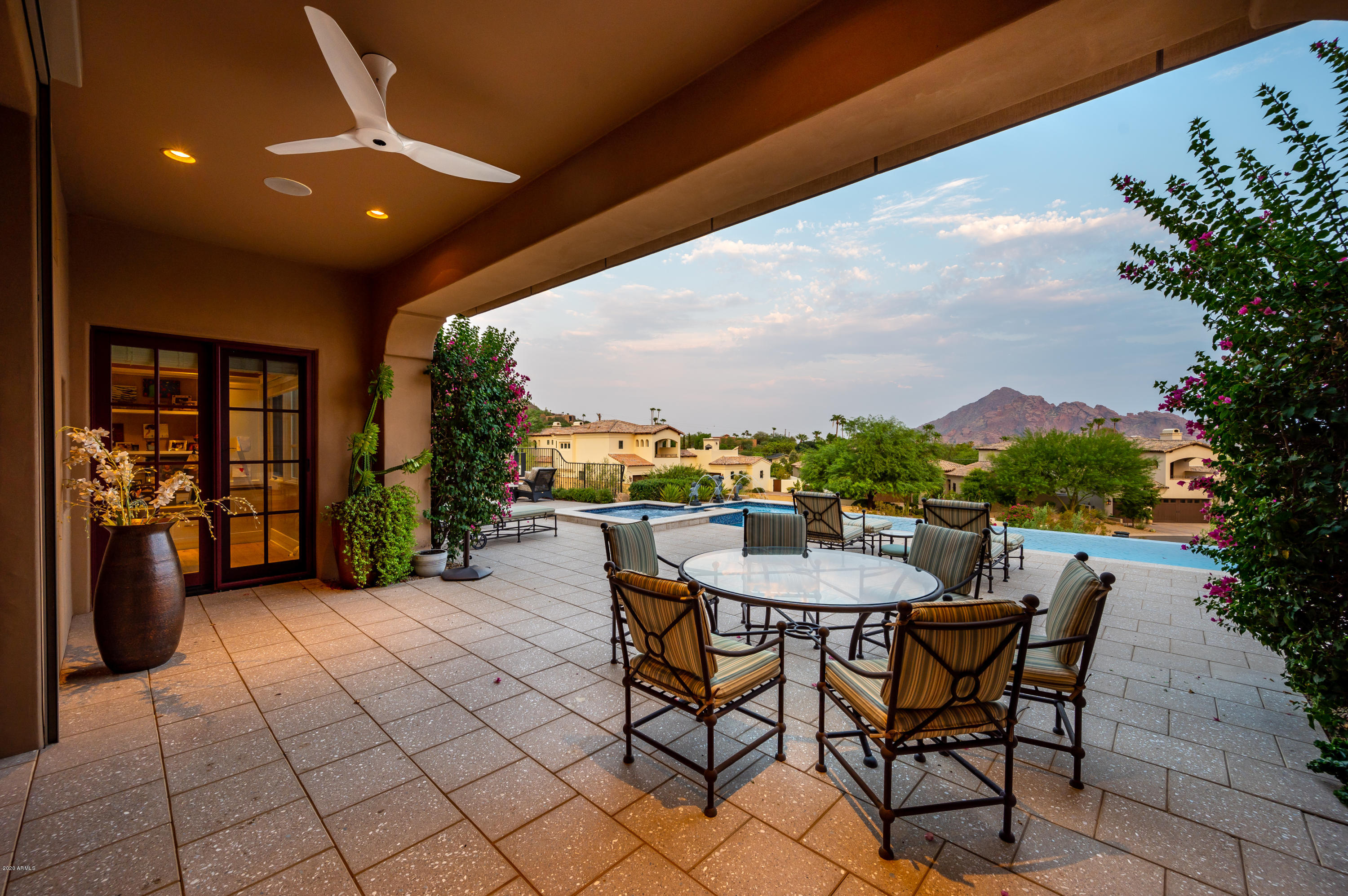 PARADISE RESERVE - Residential