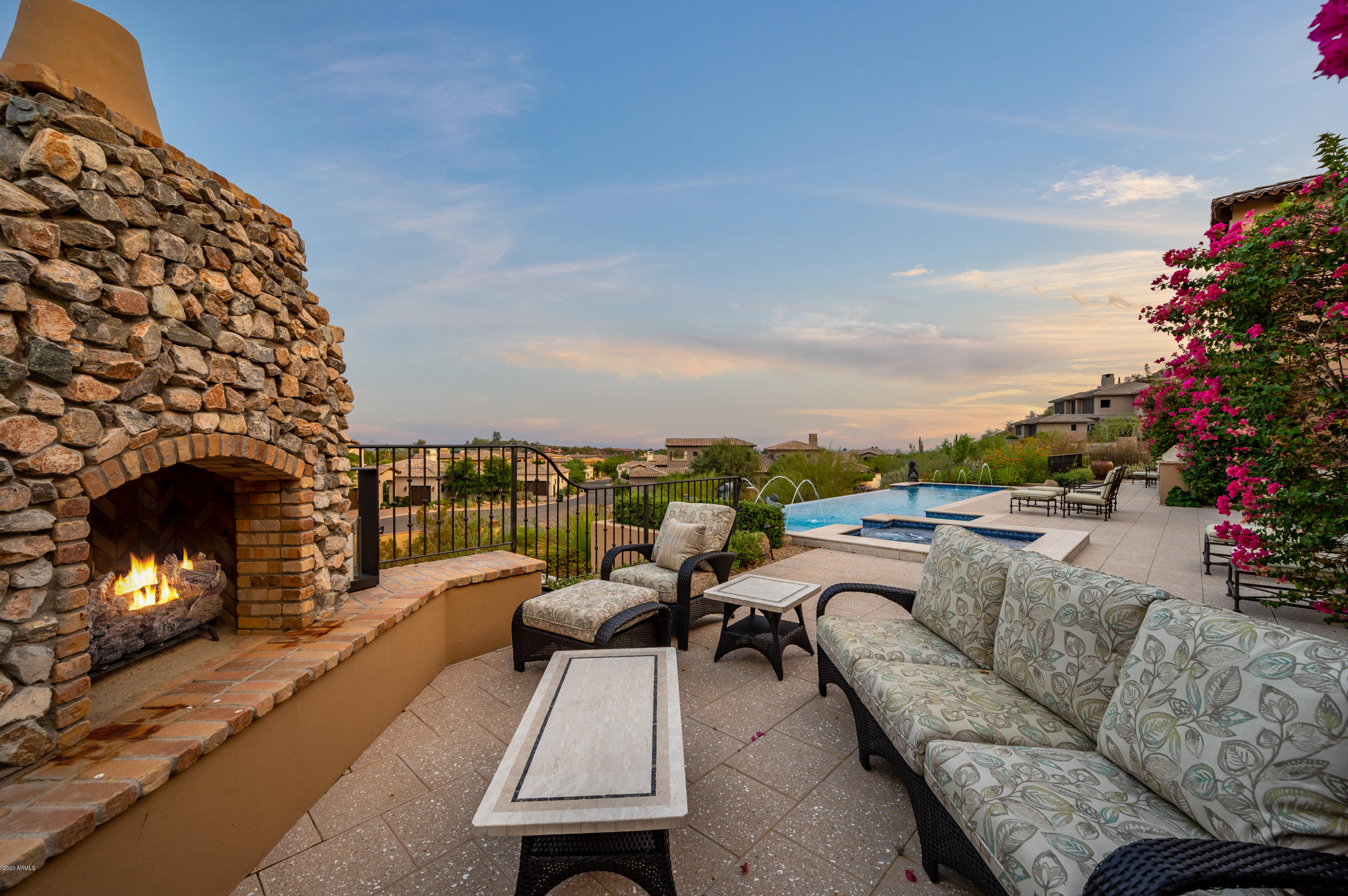 PARADISE RESERVE - Residential