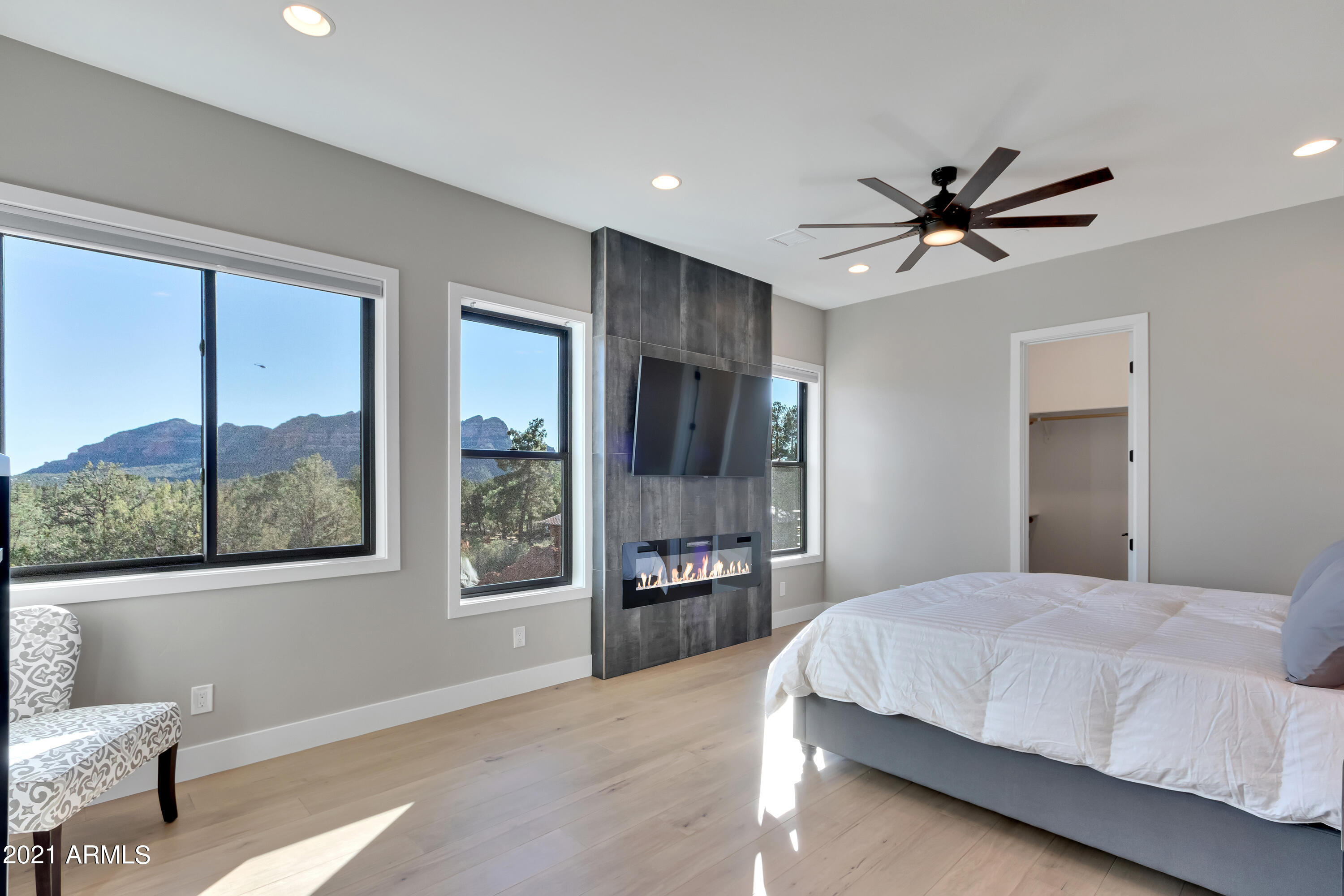 Under 5 Acres - Residential