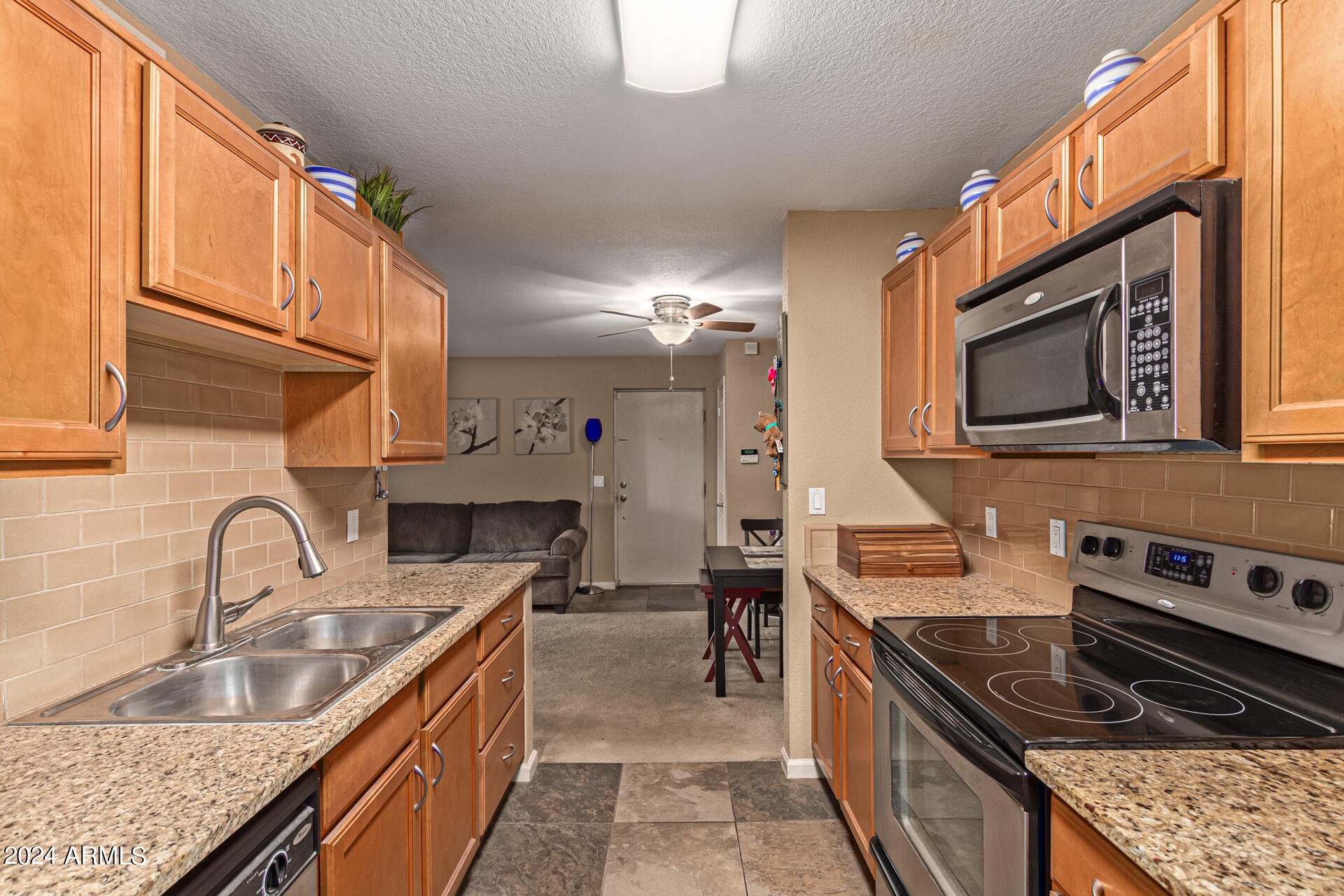 CHESAPEAKE CONDOMINIUM - Residential Lease