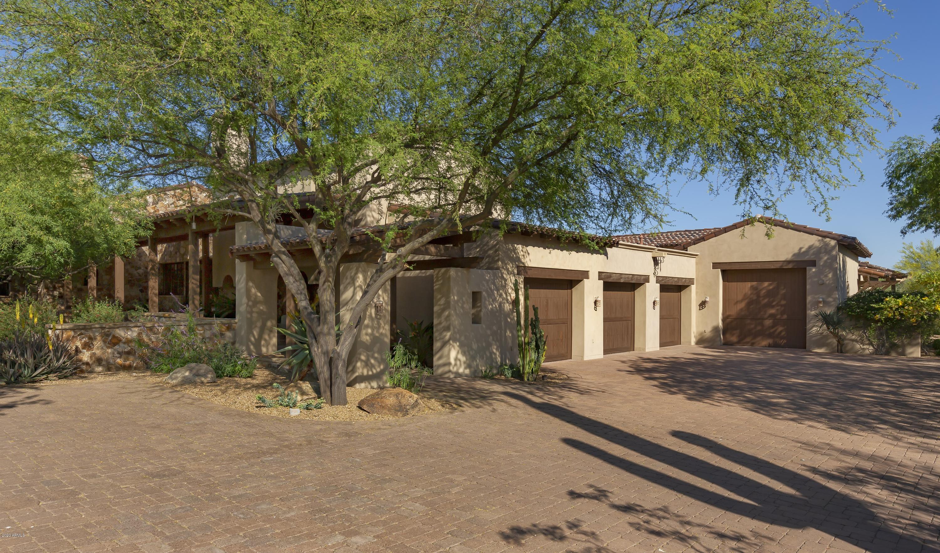 WHISPER ROCK UNIT 2 - Residential
