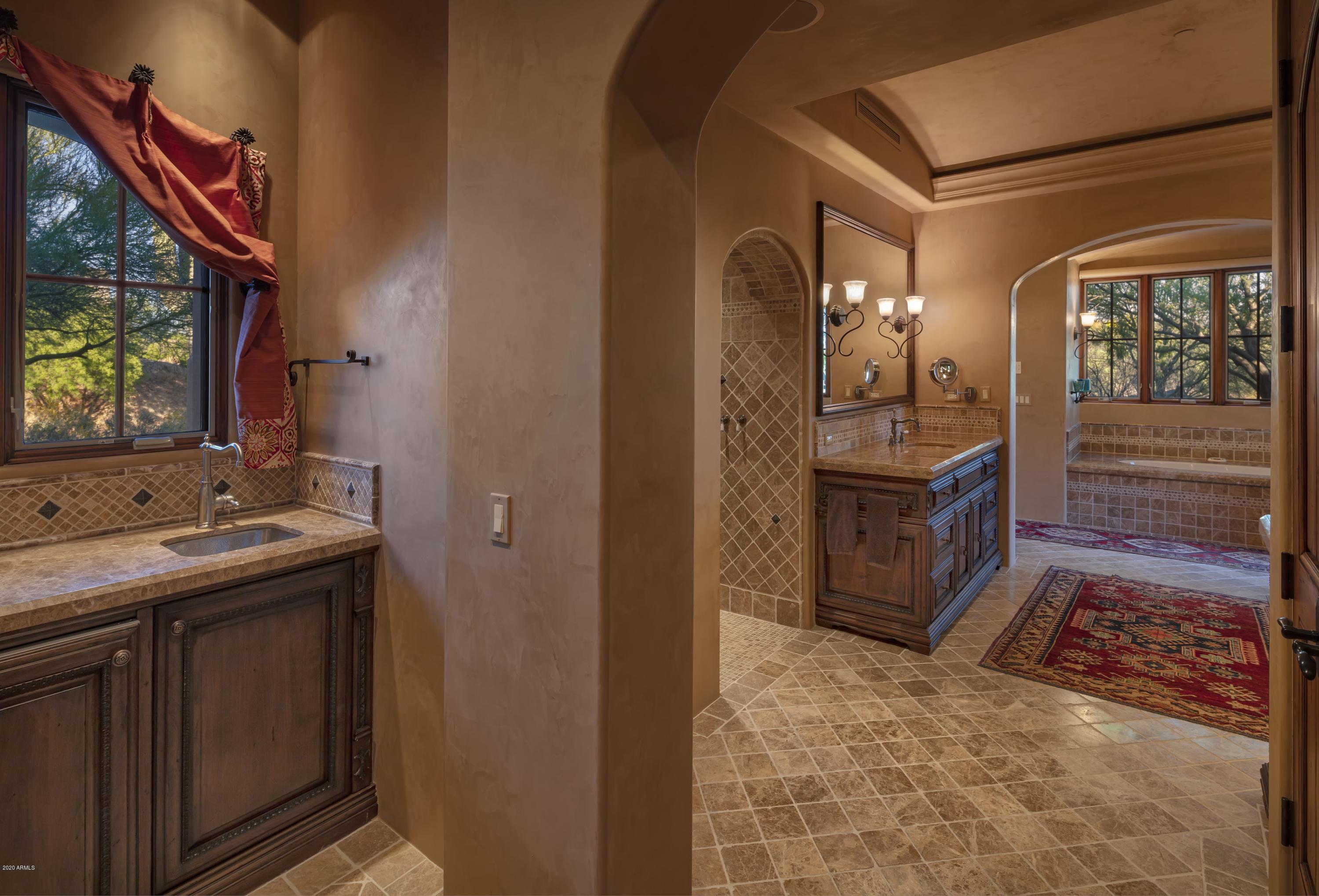 WHISPER ROCK UNIT 2 - Residential