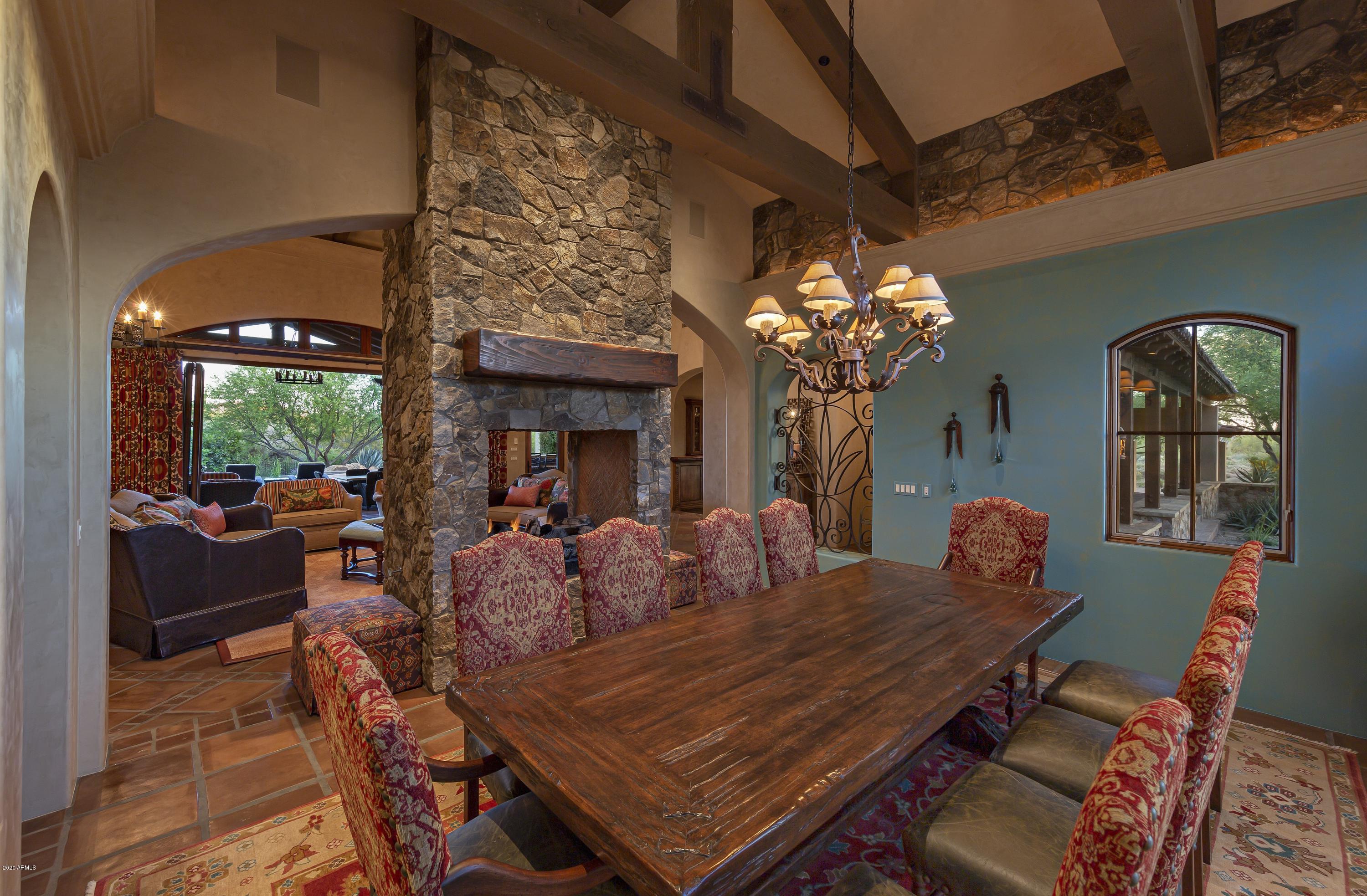 WHISPER ROCK UNIT 2 - Residential