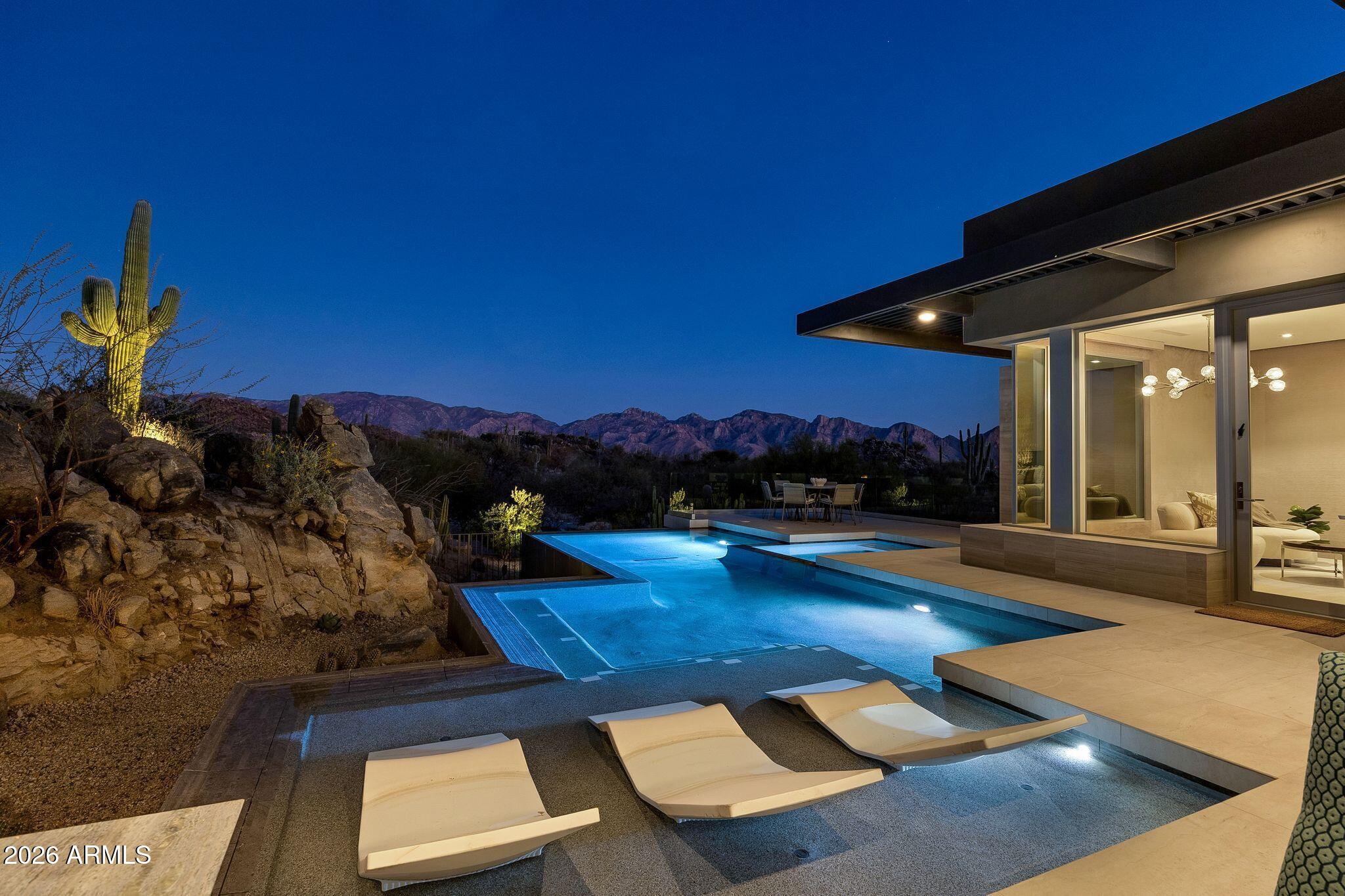 STONE CANYON 2 - Residential