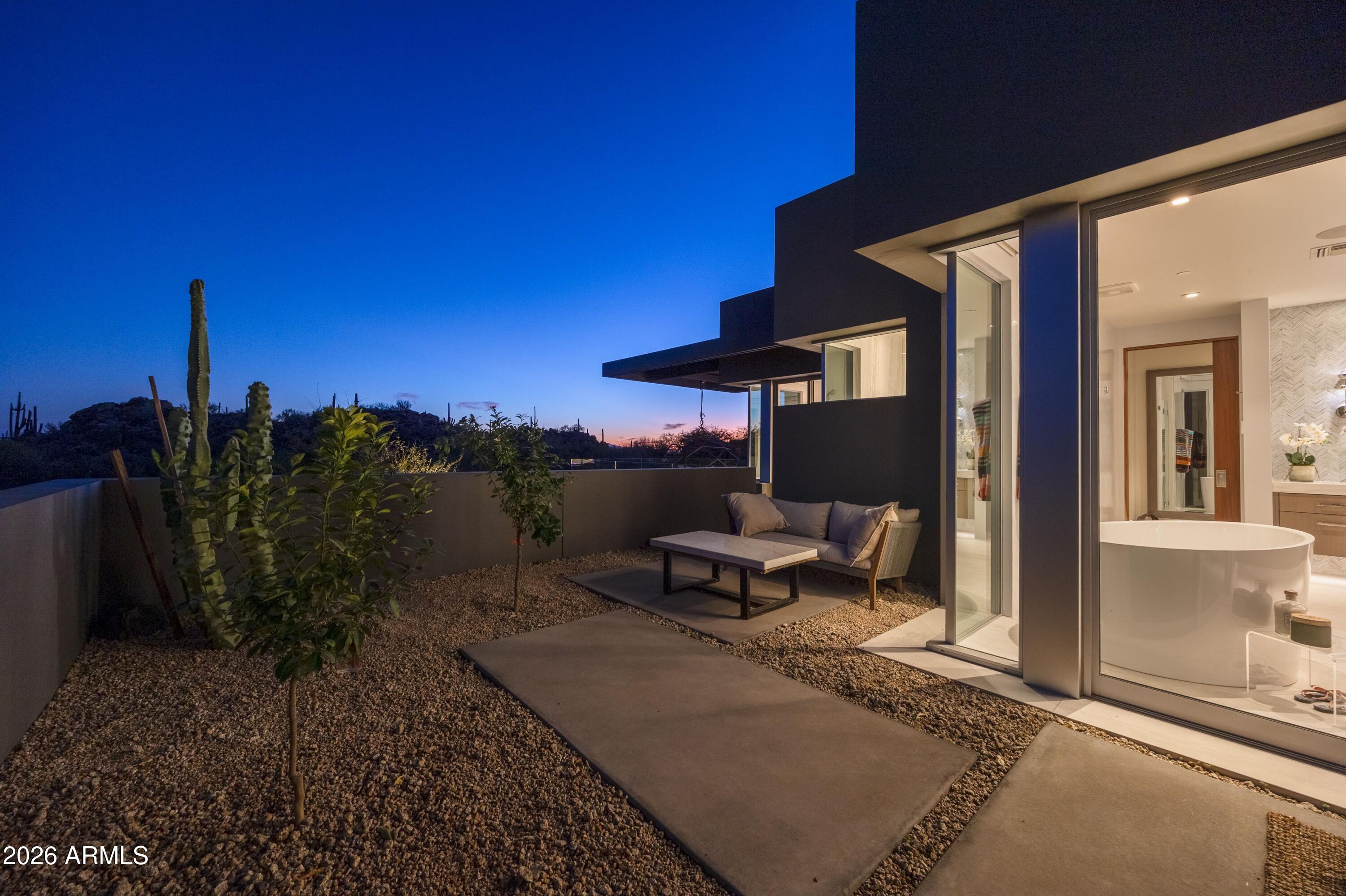 STONE CANYON 2 - Residential