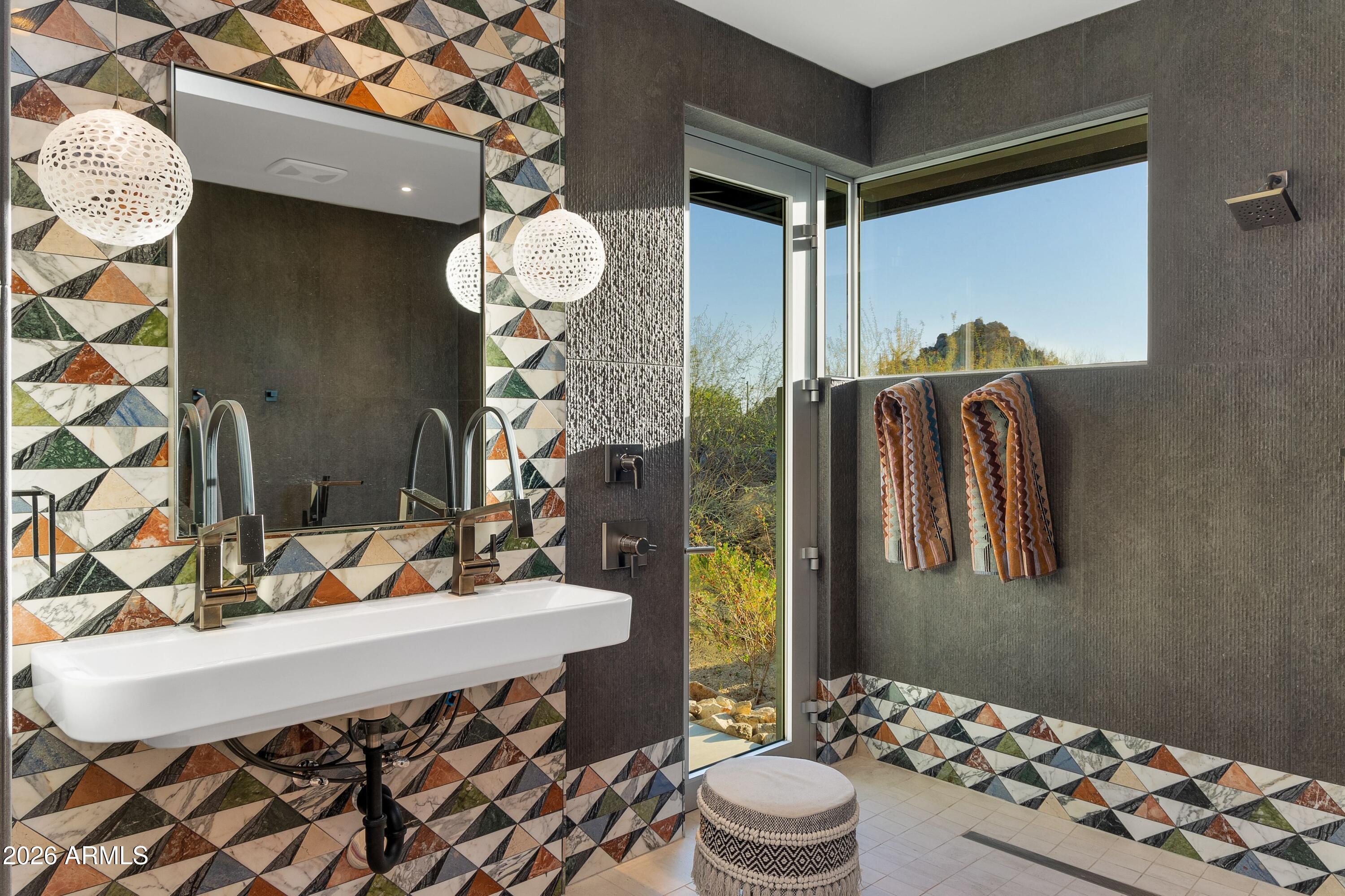 STONE CANYON 2 - Residential