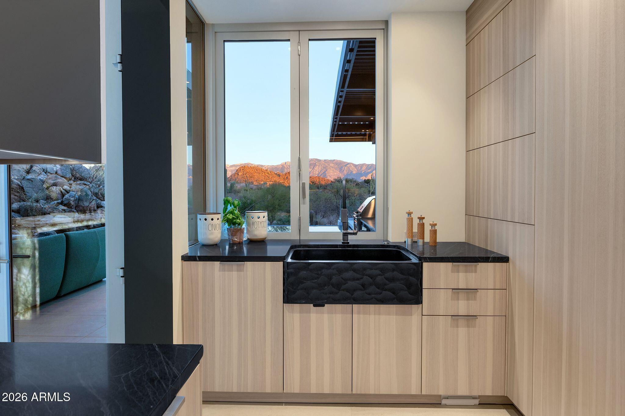 STONE CANYON 2 - Residential