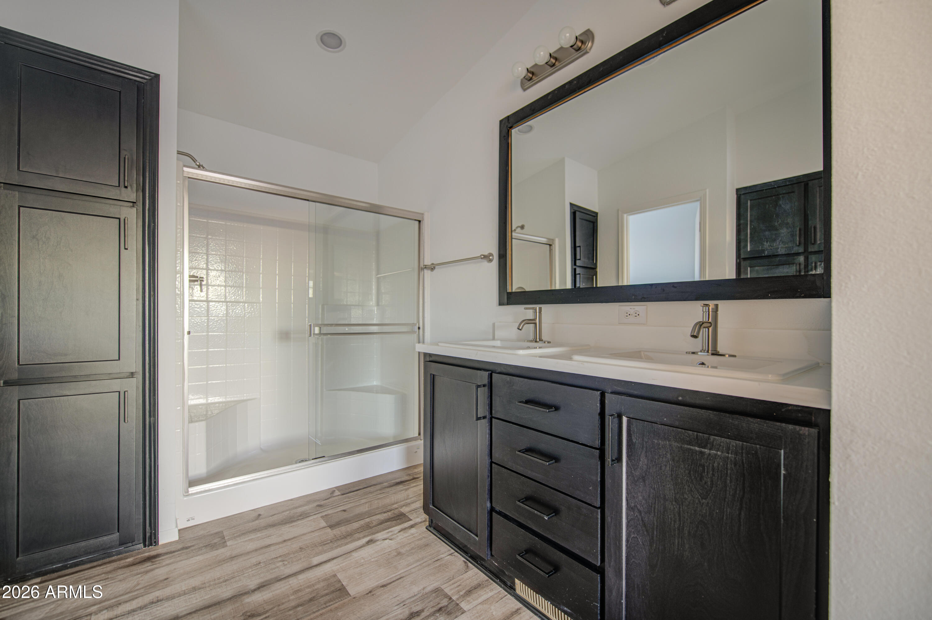 COYOTE RIDGE - Residential