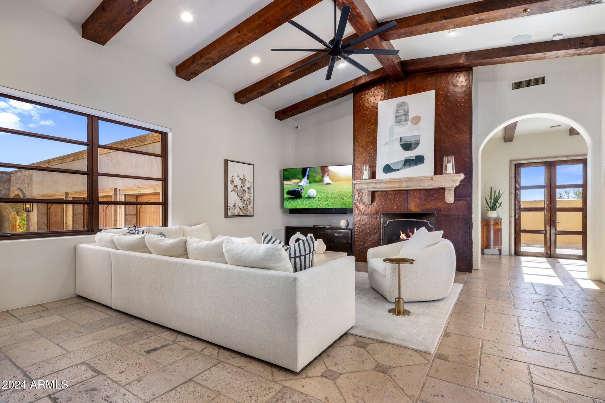 ESTANCIA - Residential