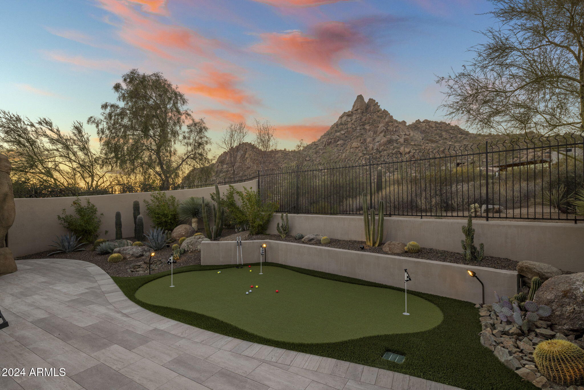 ESTANCIA - Residential