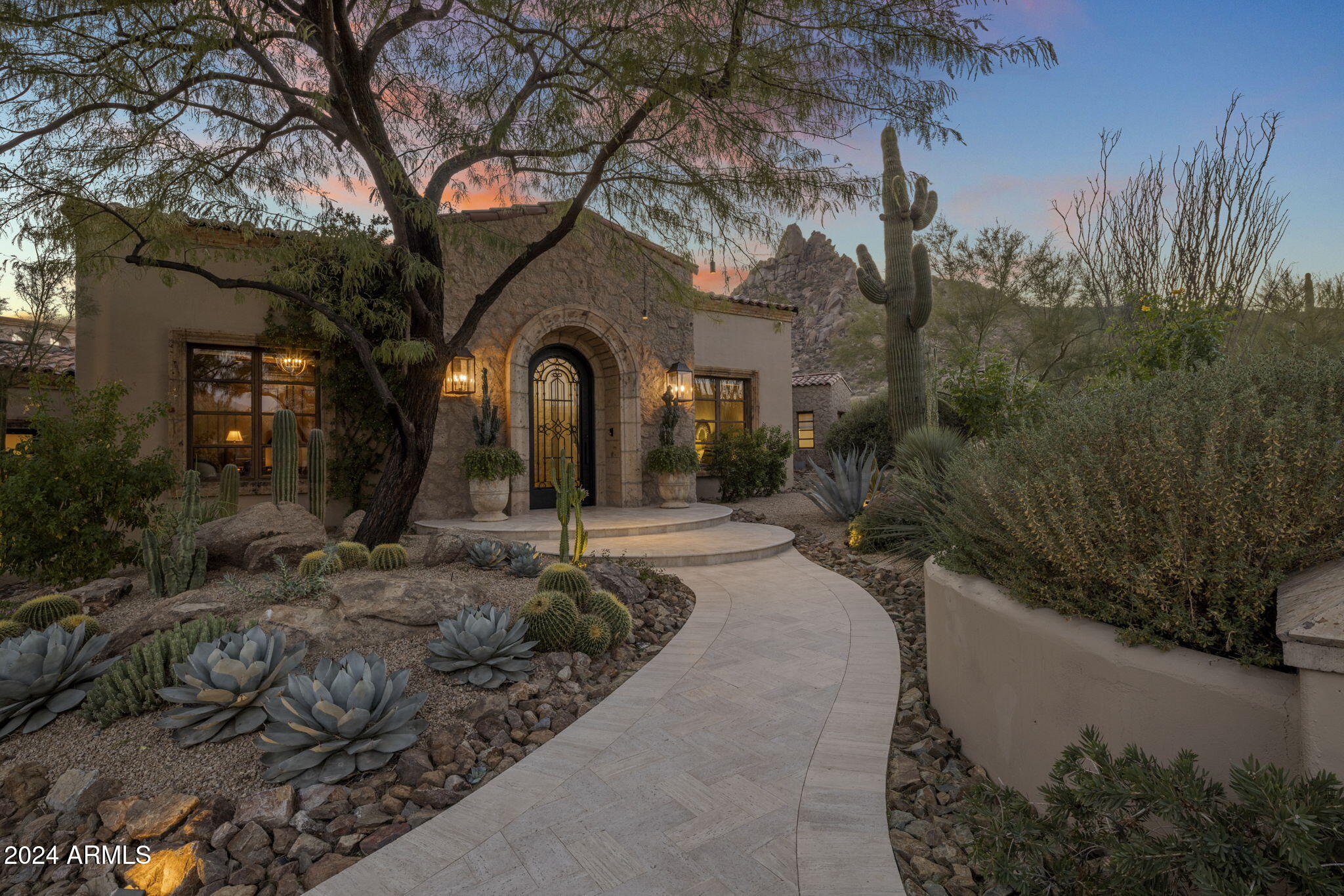 ESTANCIA - Residential