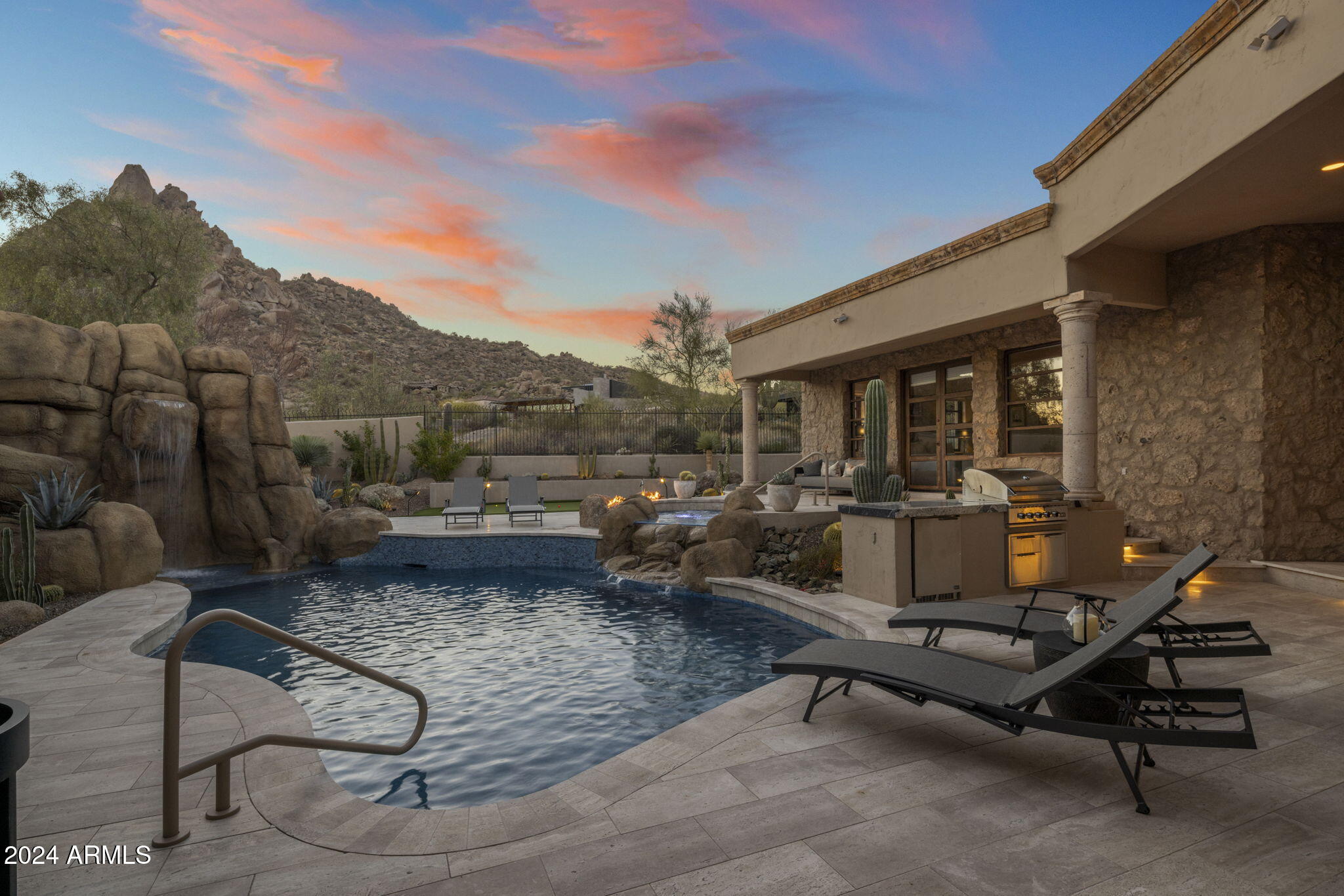 ESTANCIA - Residential