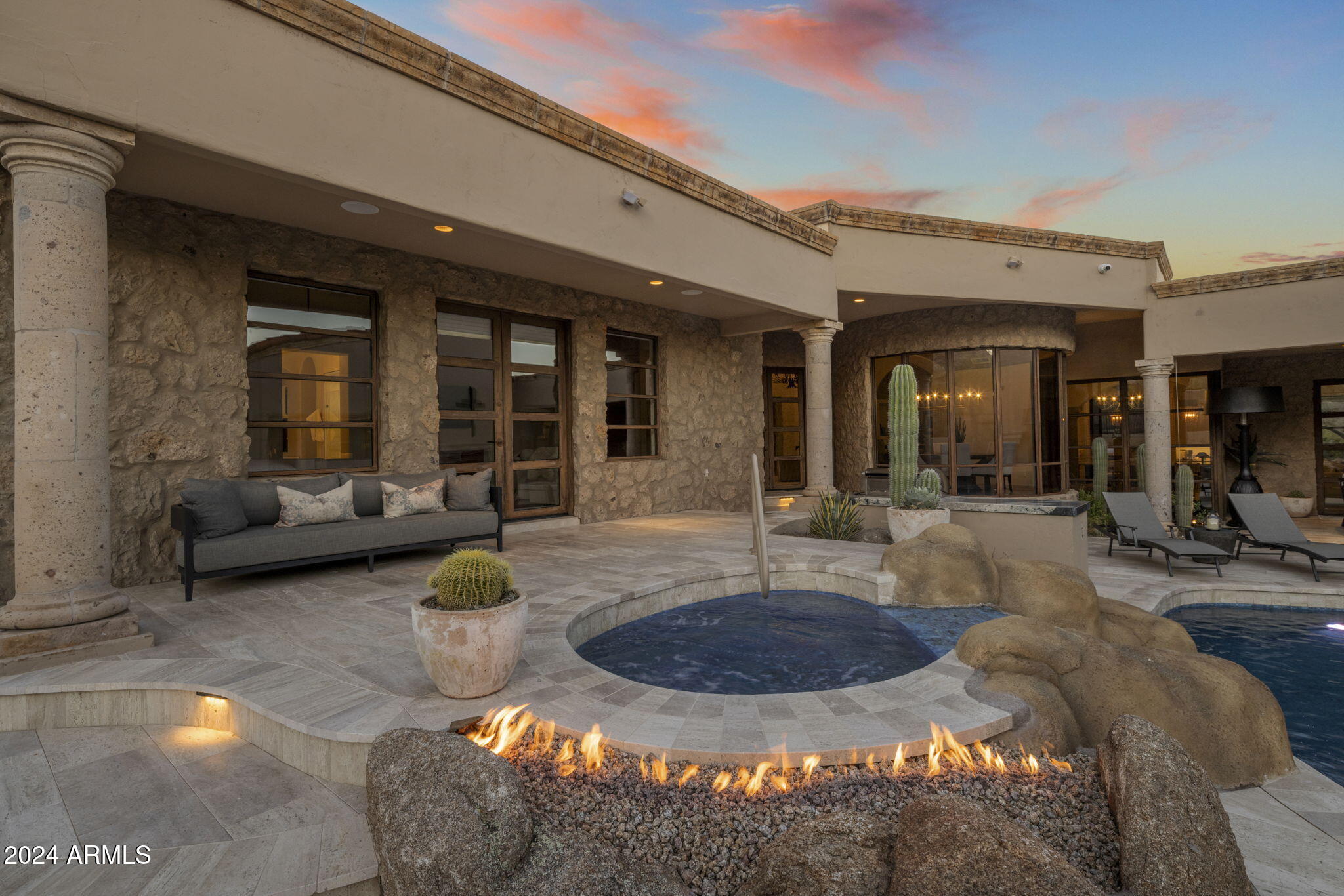 ESTANCIA - Residential